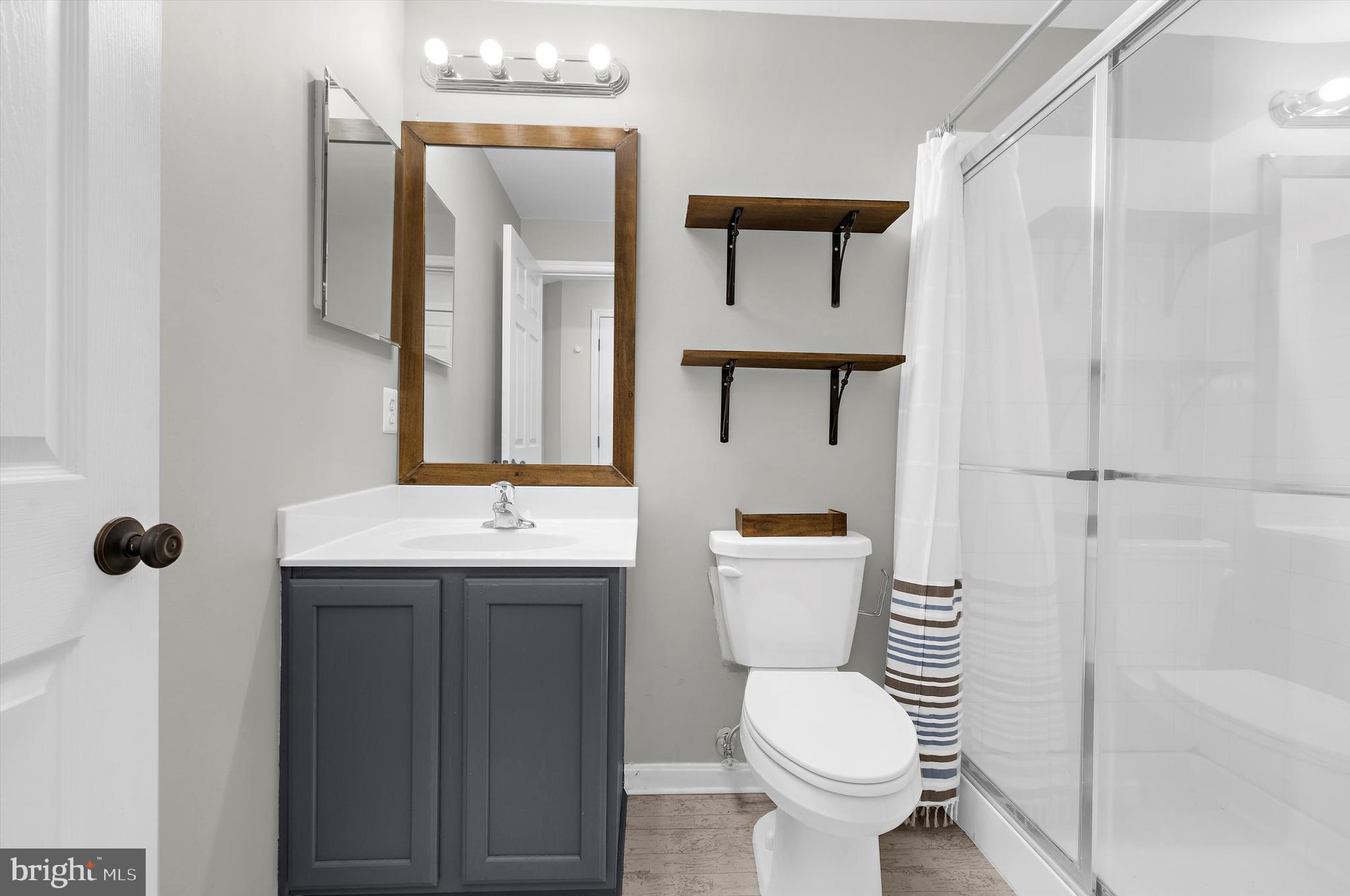 AUTUMN RUN - Residential