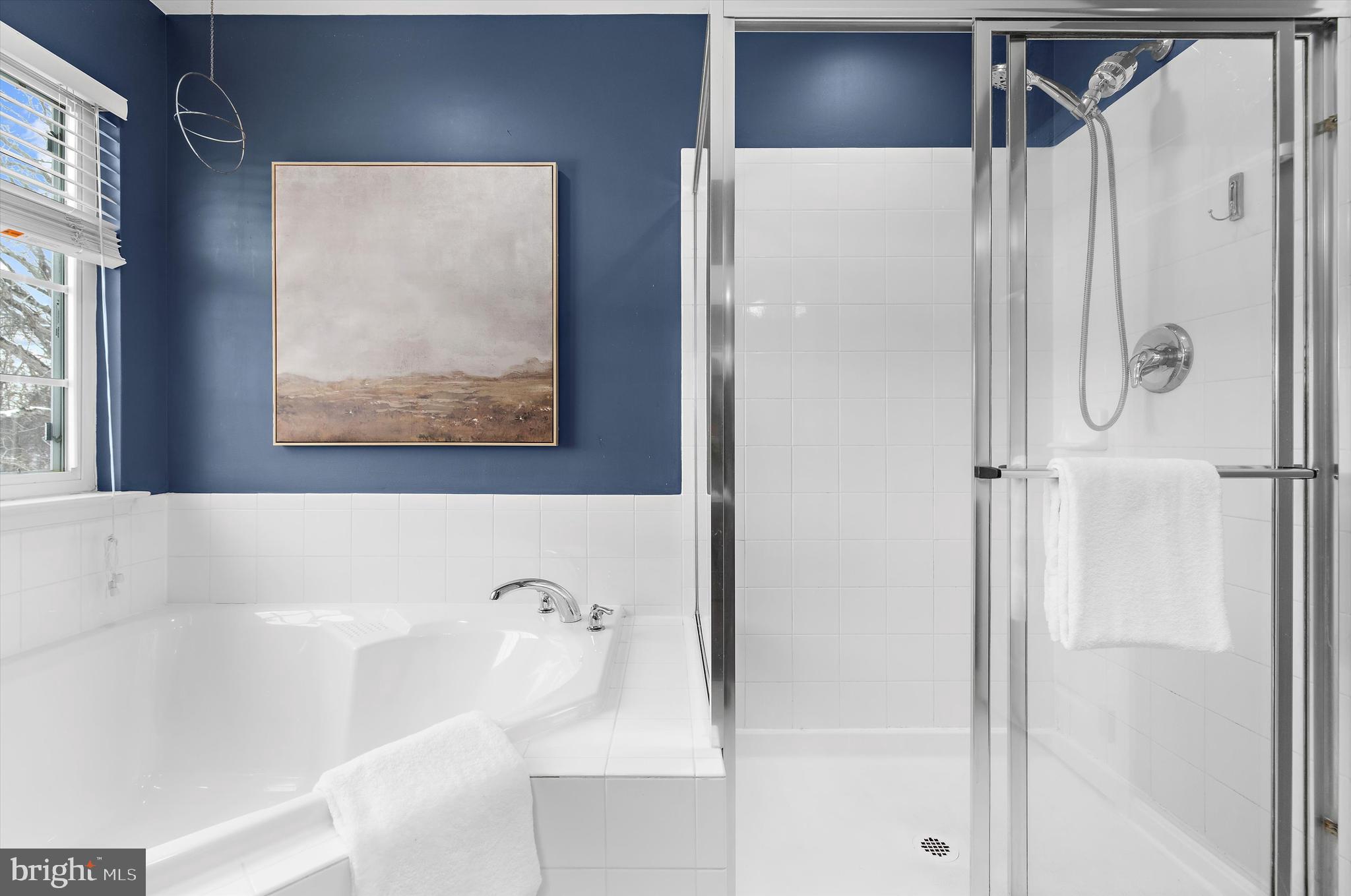 AUTUMN RUN - Residential