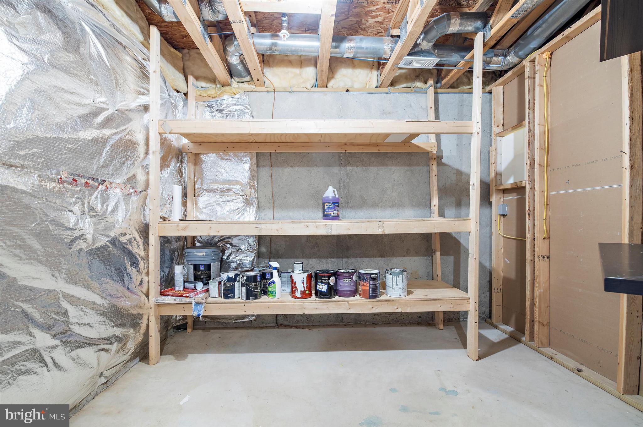 AUTUMN RUN - Residential