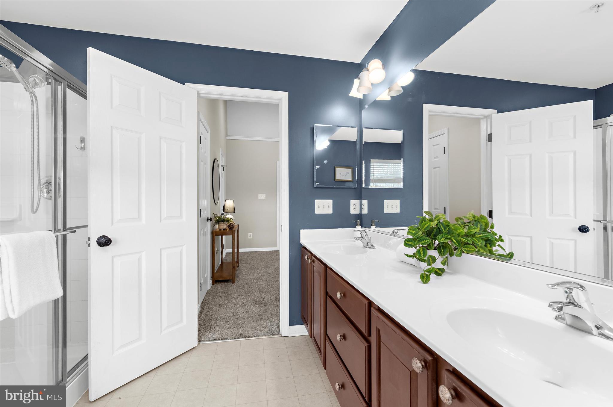 AUTUMN RUN - Residential