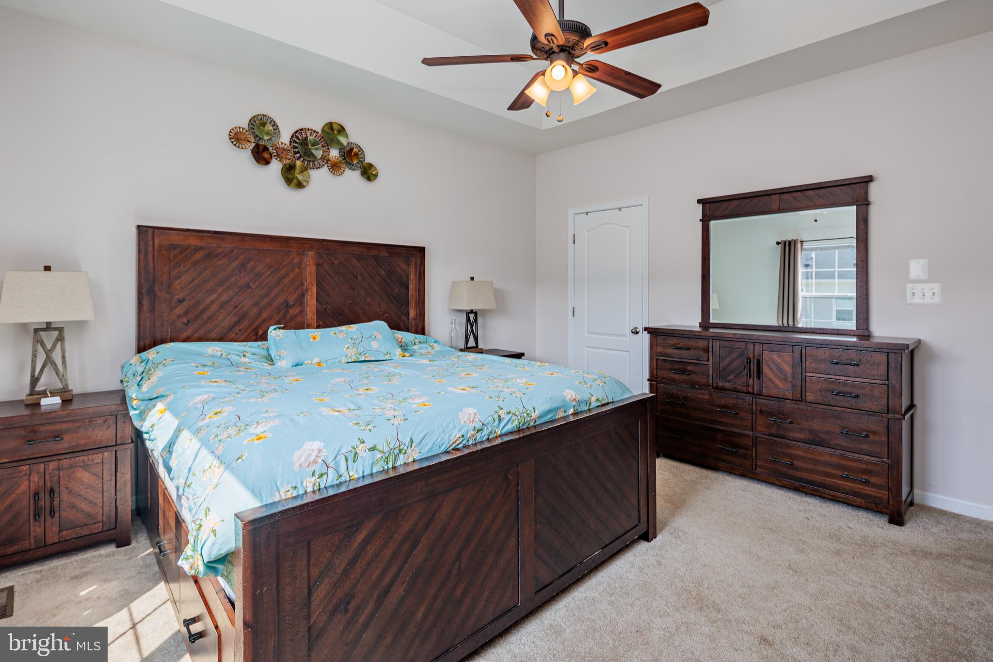 ADMIRALS LANDING - Residential