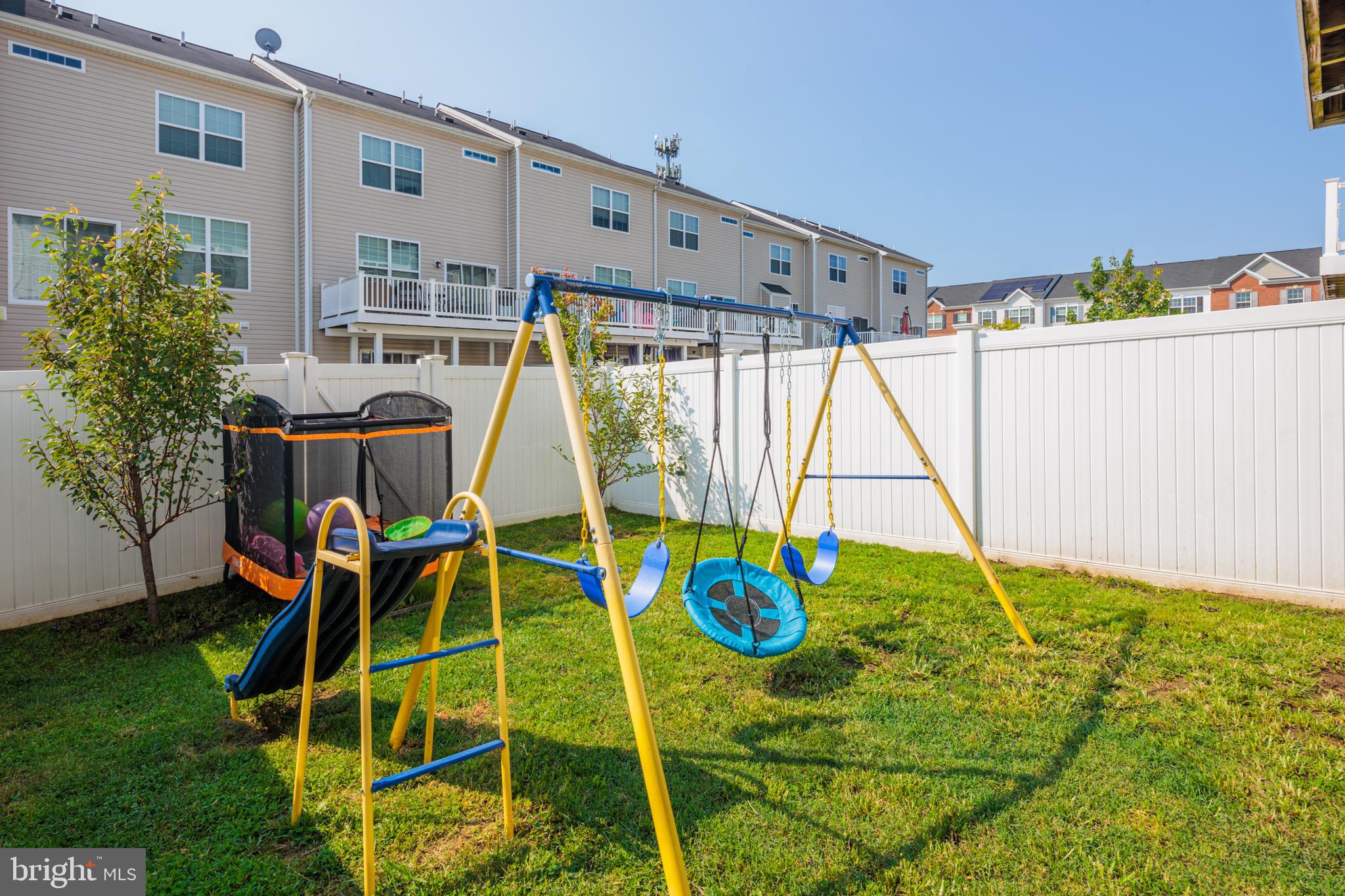 ADMIRALS LANDING - Residential