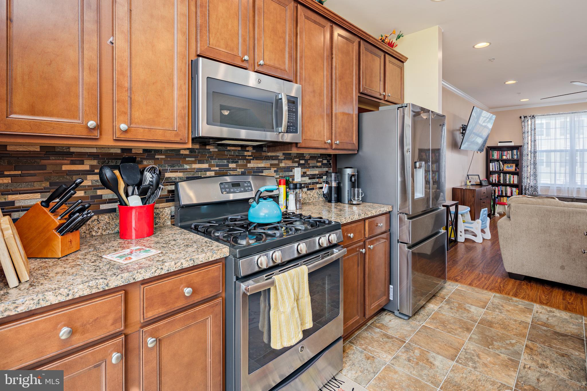 ADMIRALS LANDING - Residential