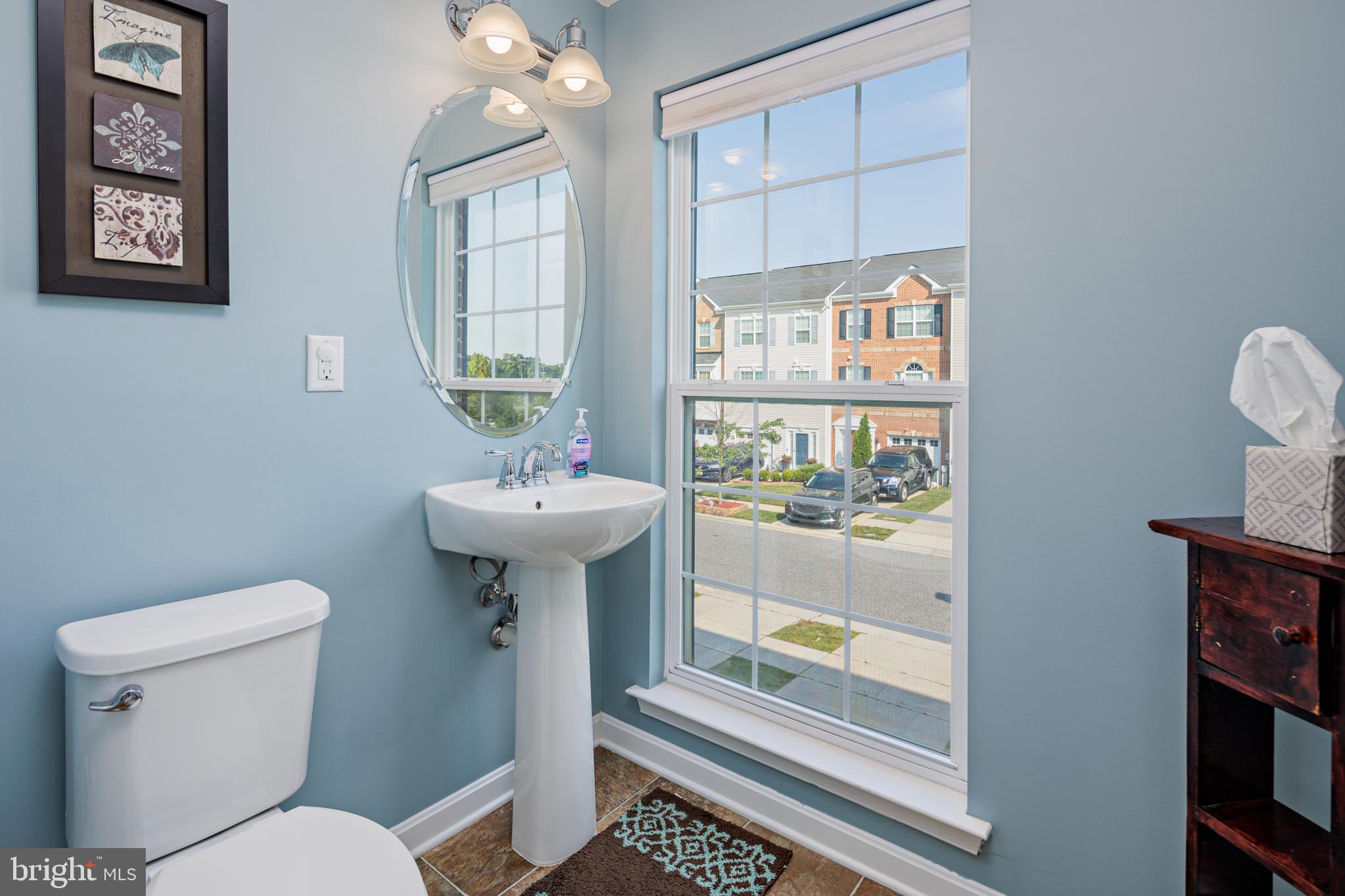 ADMIRALS LANDING - Residential