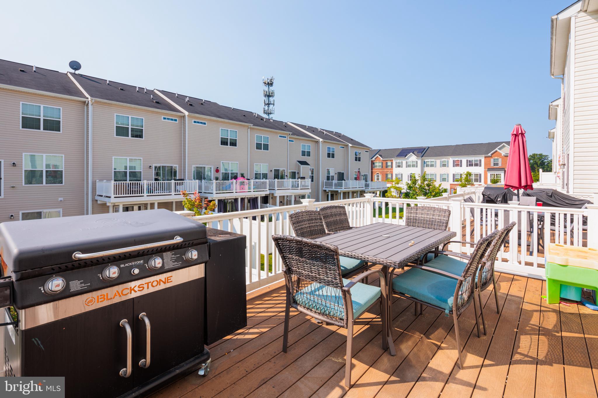 ADMIRALS LANDING - Residential