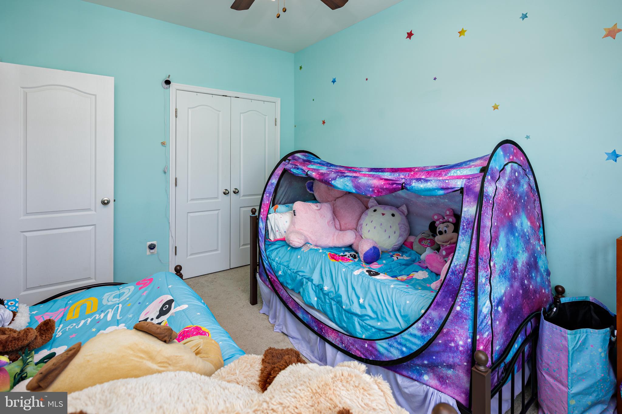 ADMIRALS LANDING - Residential