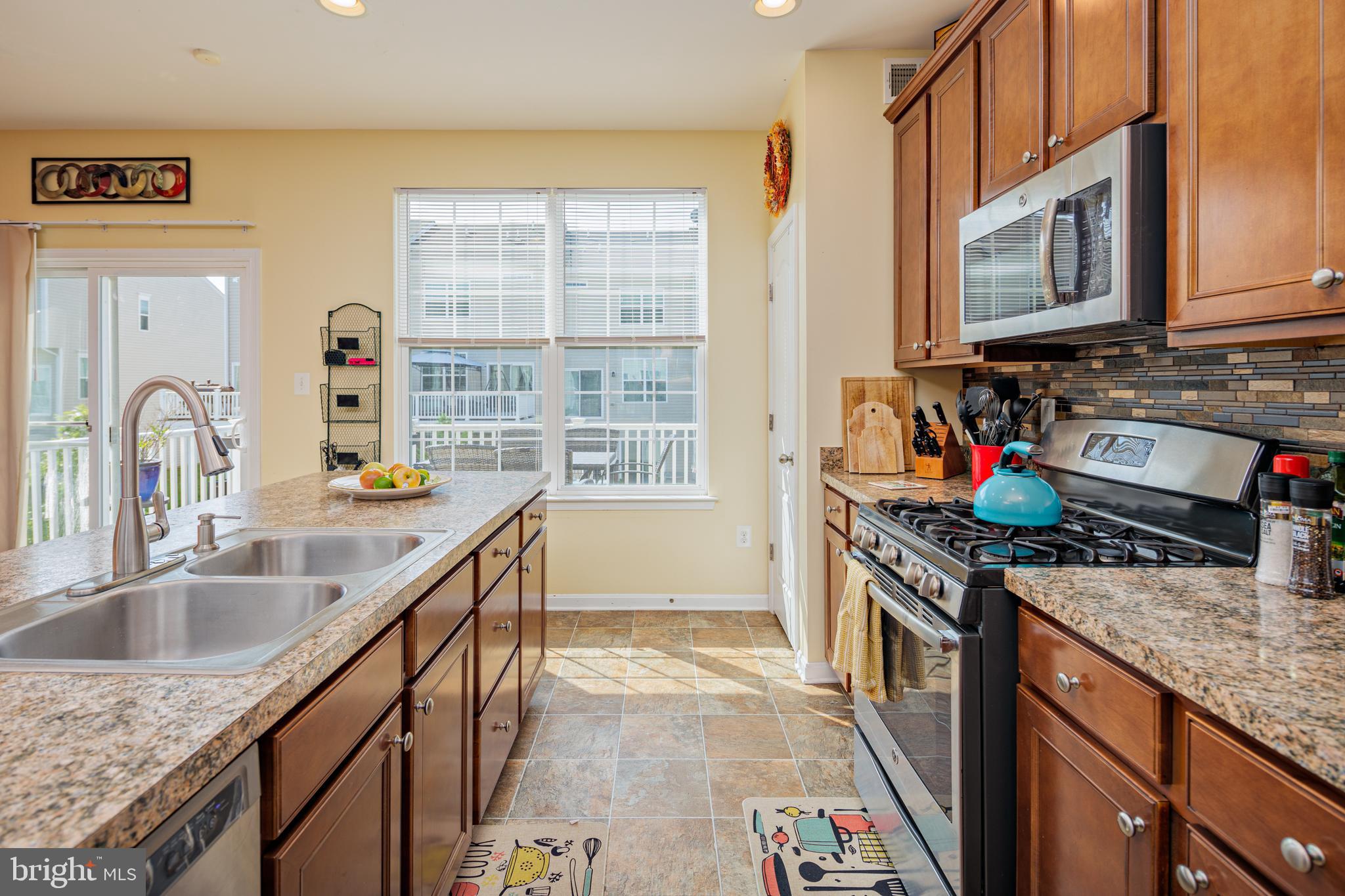 ADMIRALS LANDING - Residential