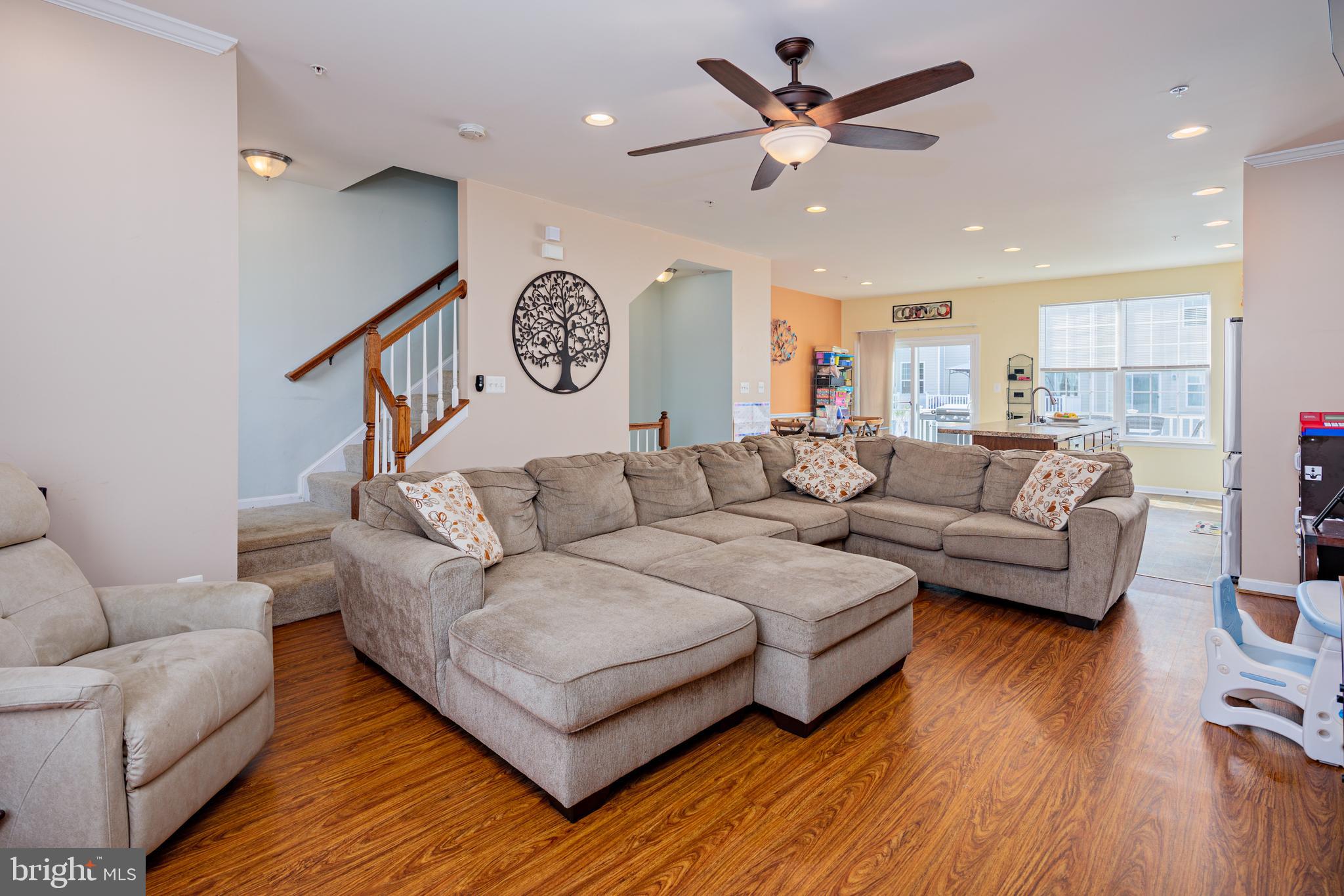 ADMIRALS LANDING - Residential