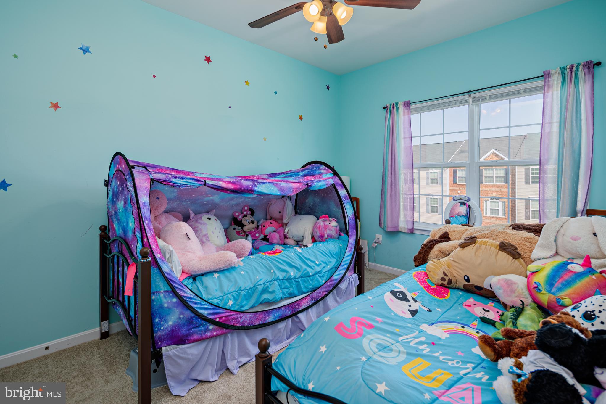 ADMIRALS LANDING - Residential