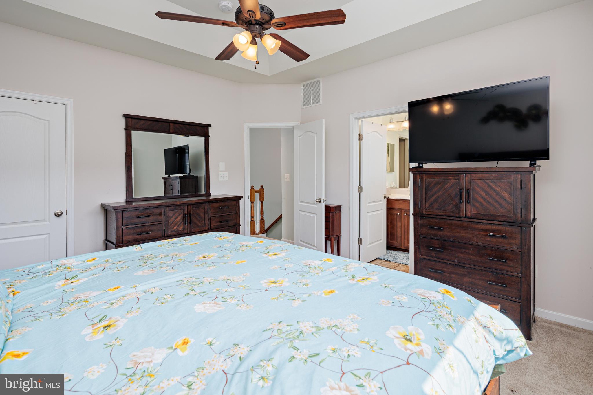 ADMIRALS LANDING - Residential