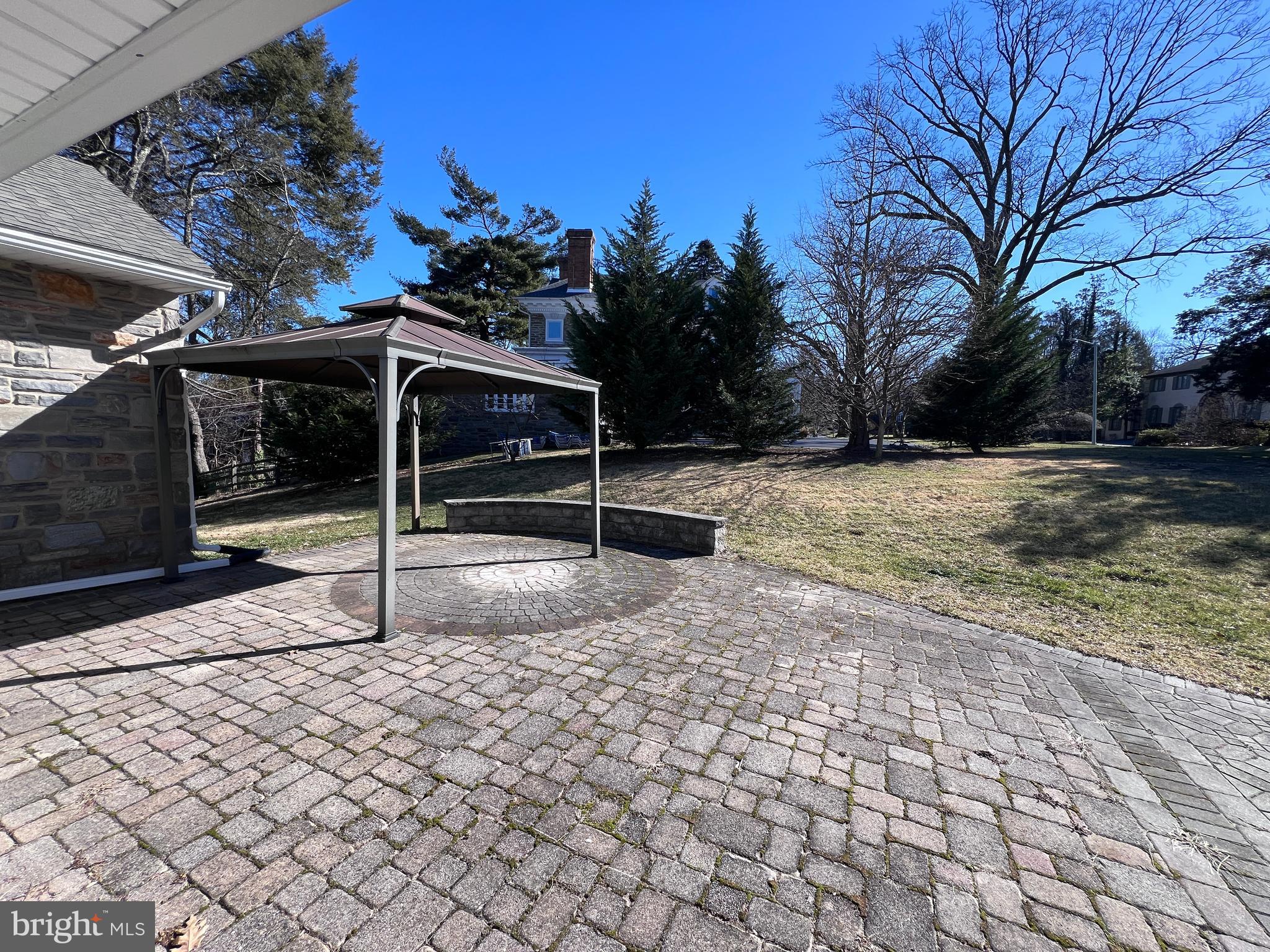 ELKINS PARK - Residential