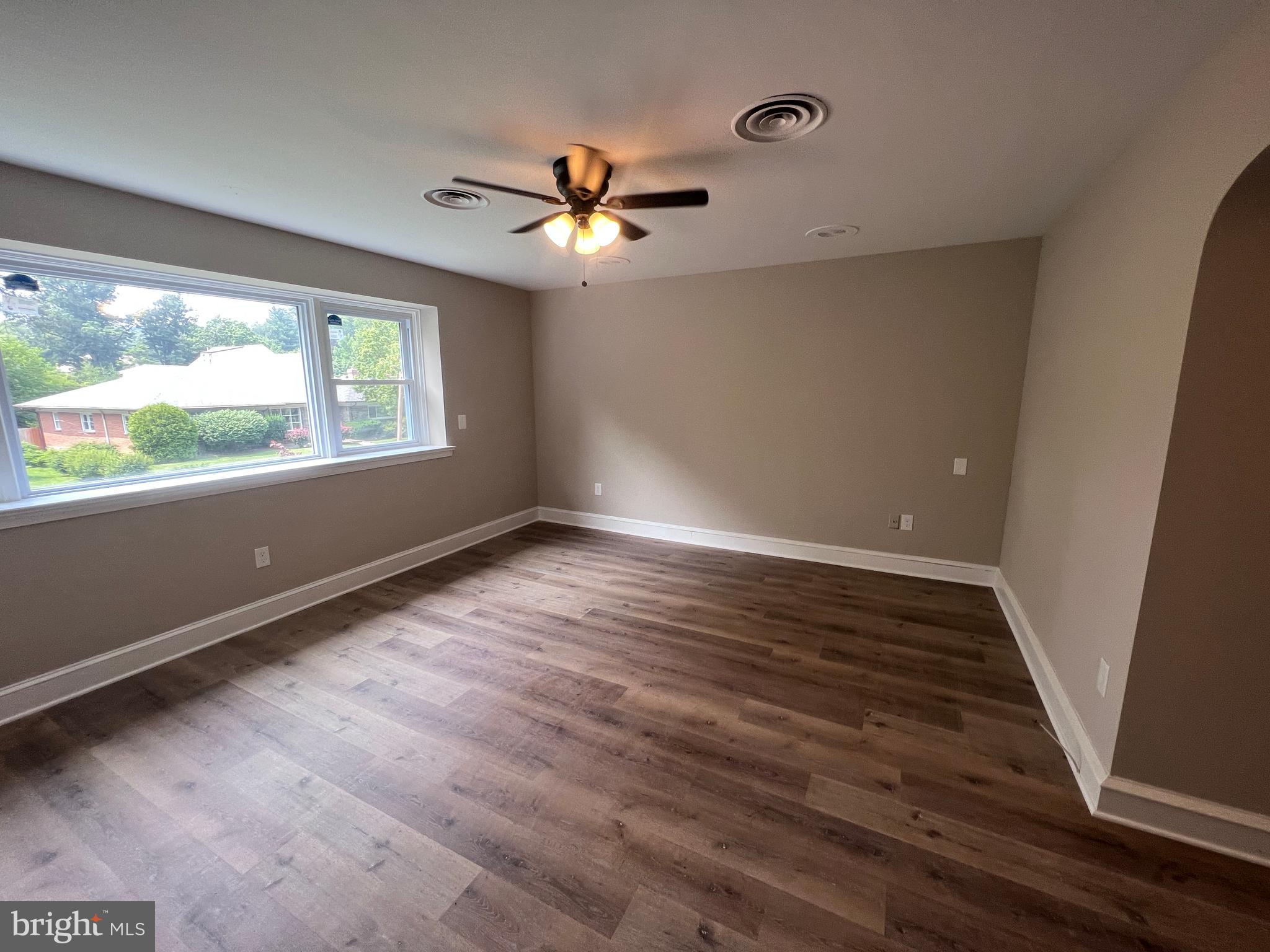 ELKINS PARK - Residential