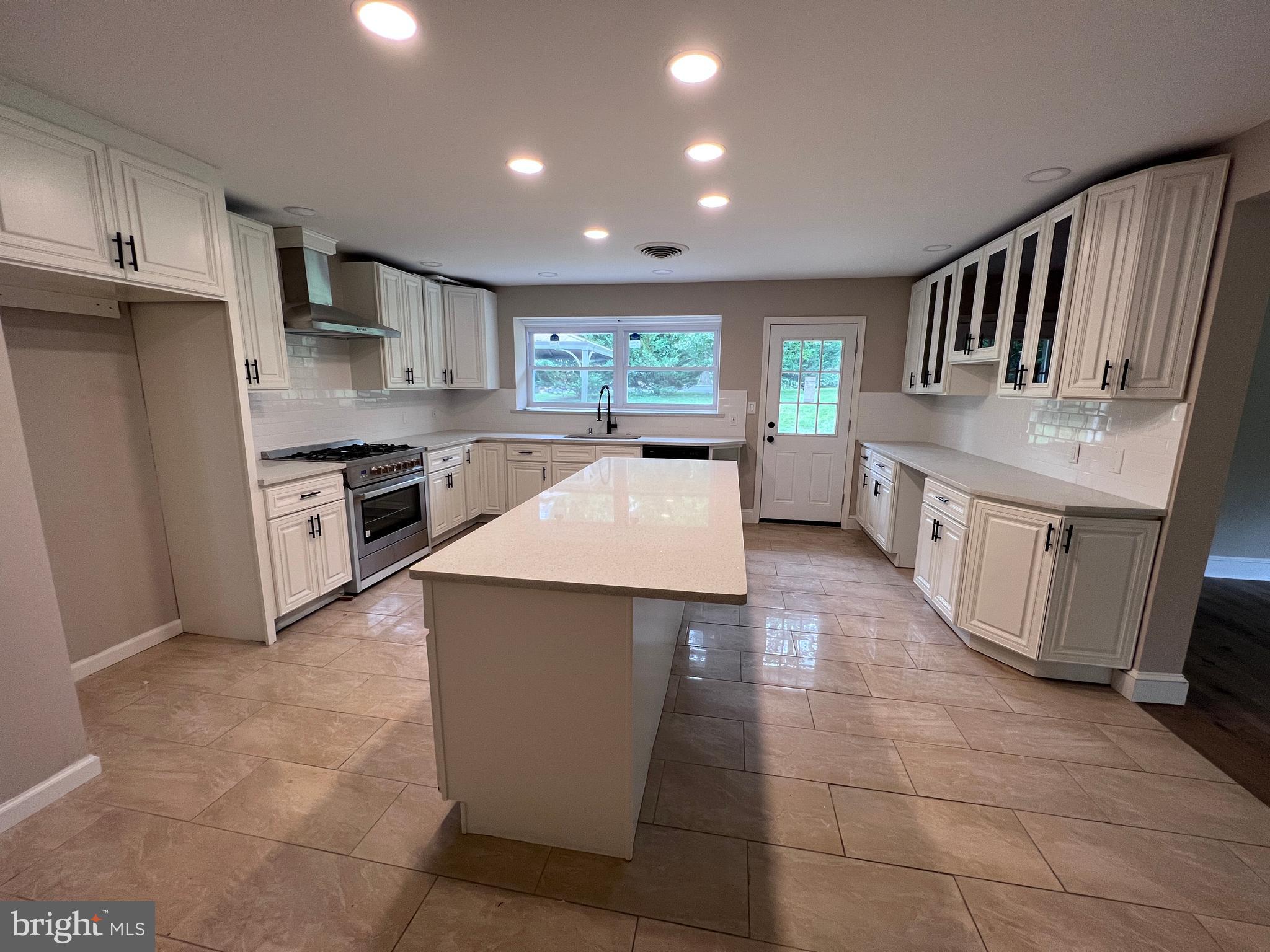 ELKINS PARK - Residential