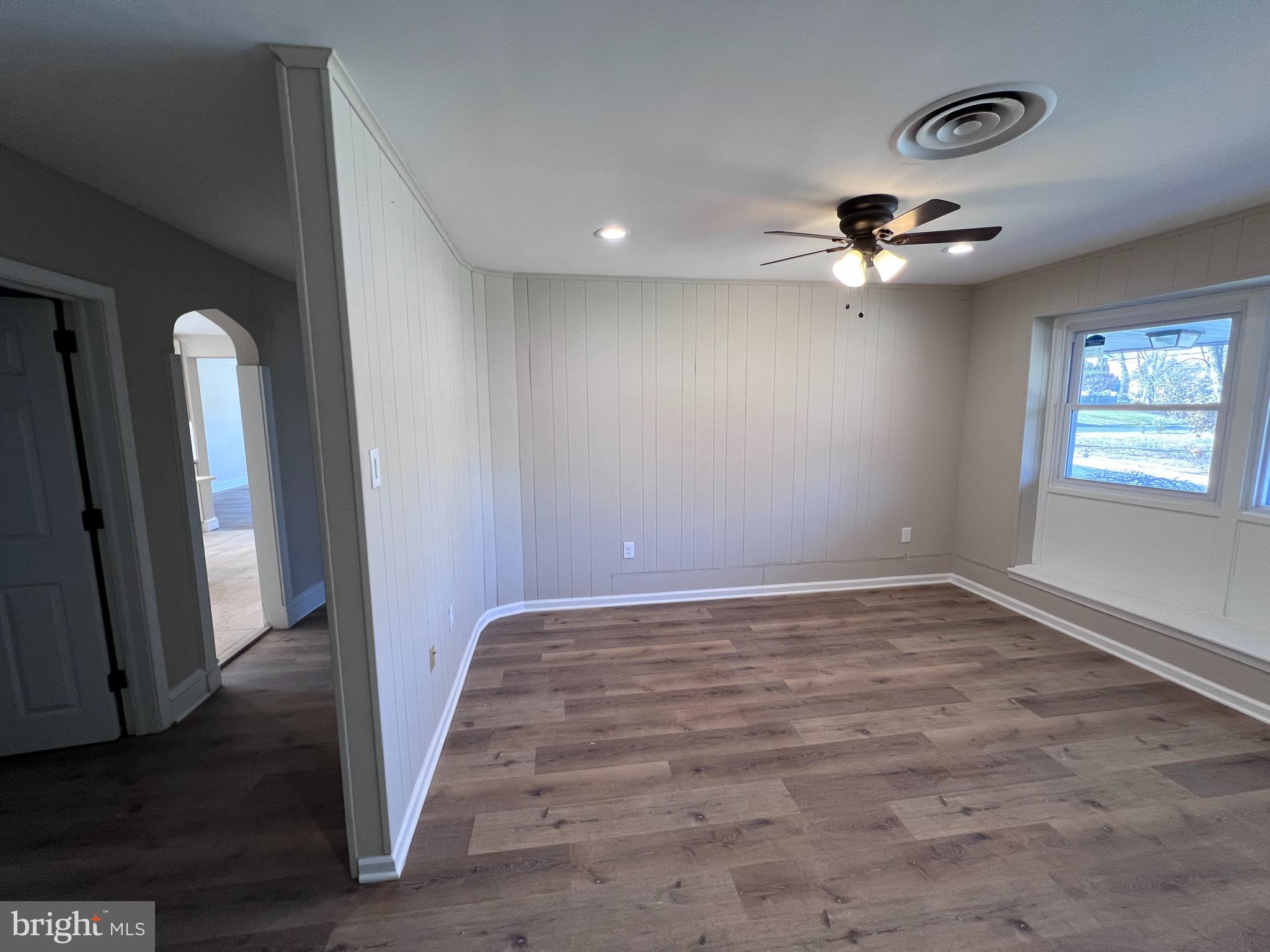 ELKINS PARK - Residential