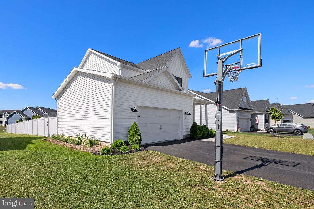 47 NUTHATCH DRIVE