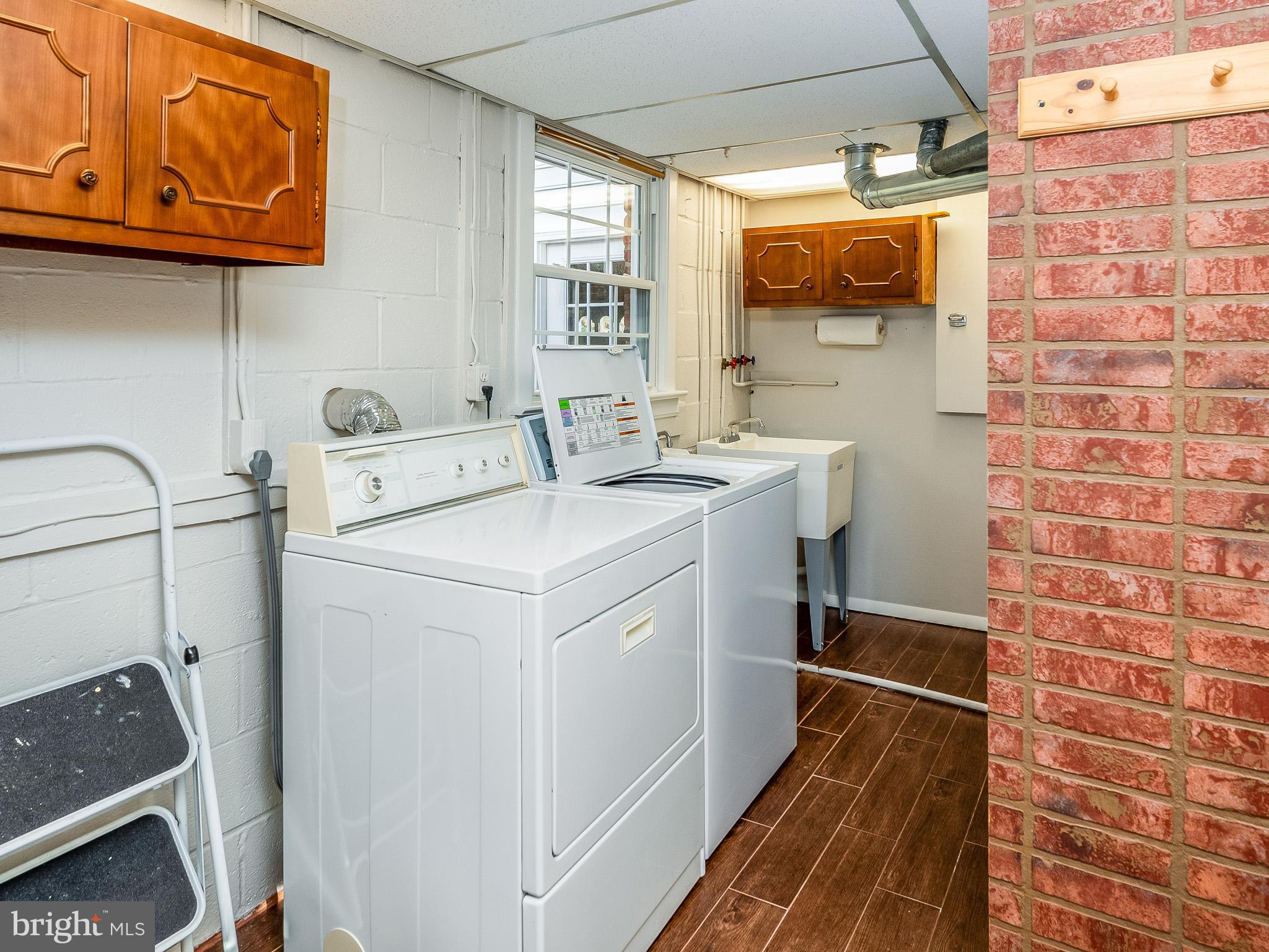 HILLBROOK FOREST - Residential