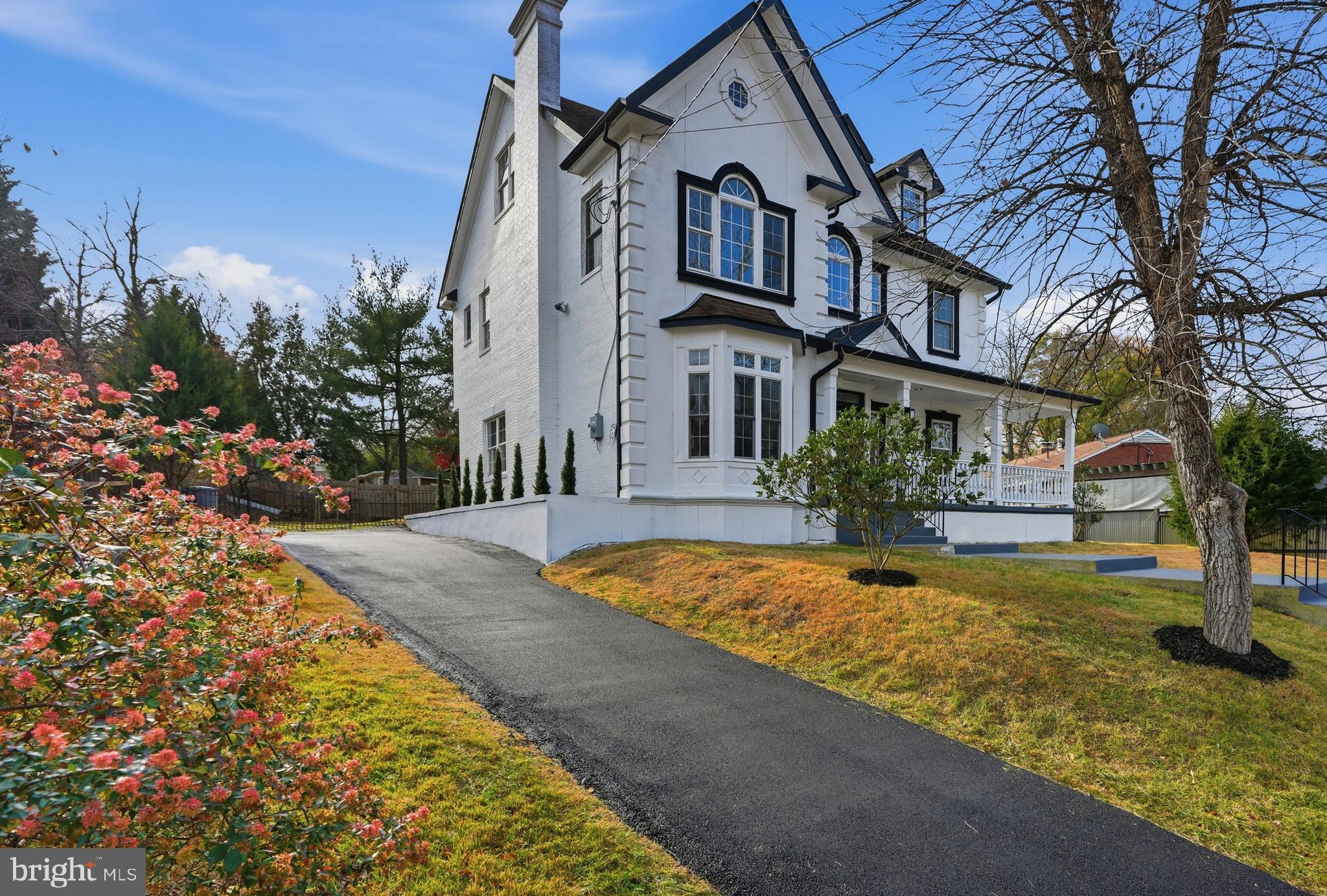 PARKLAWN - Residential