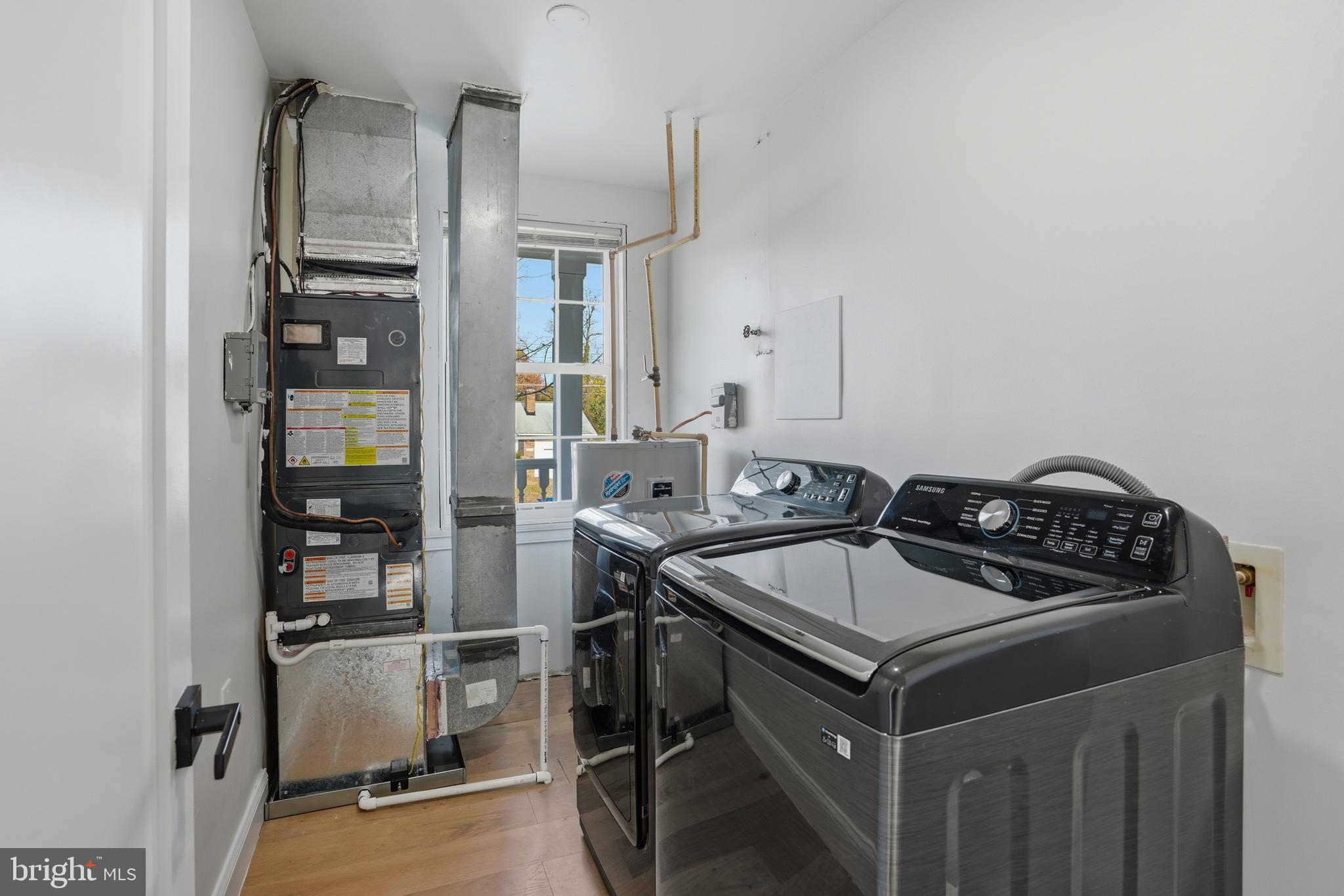 PARKLAWN - Residential