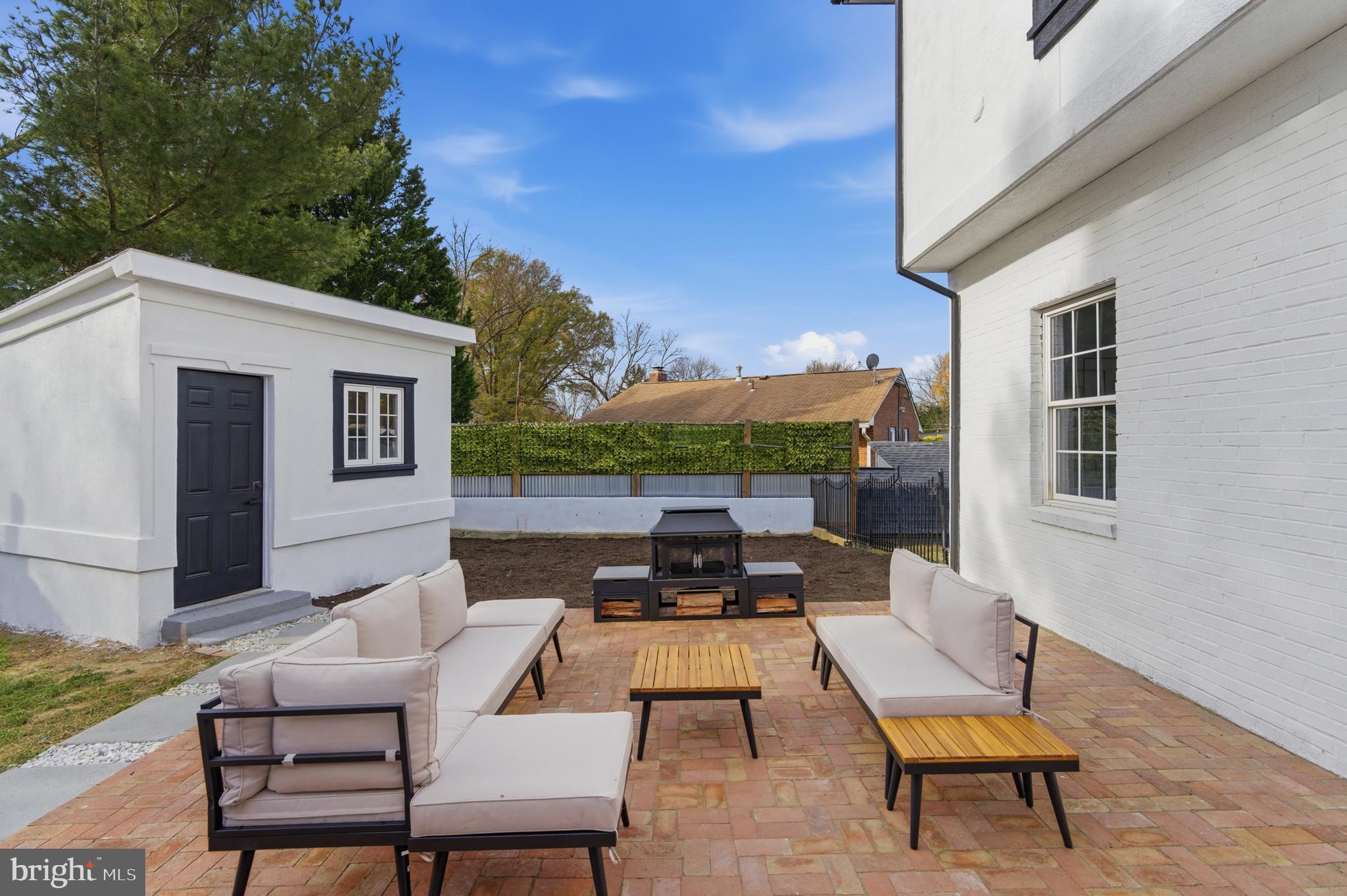 PARKLAWN - Residential