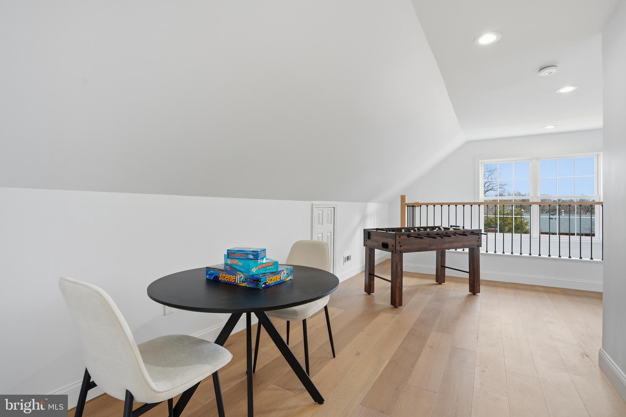 PARKLAWN - Residential