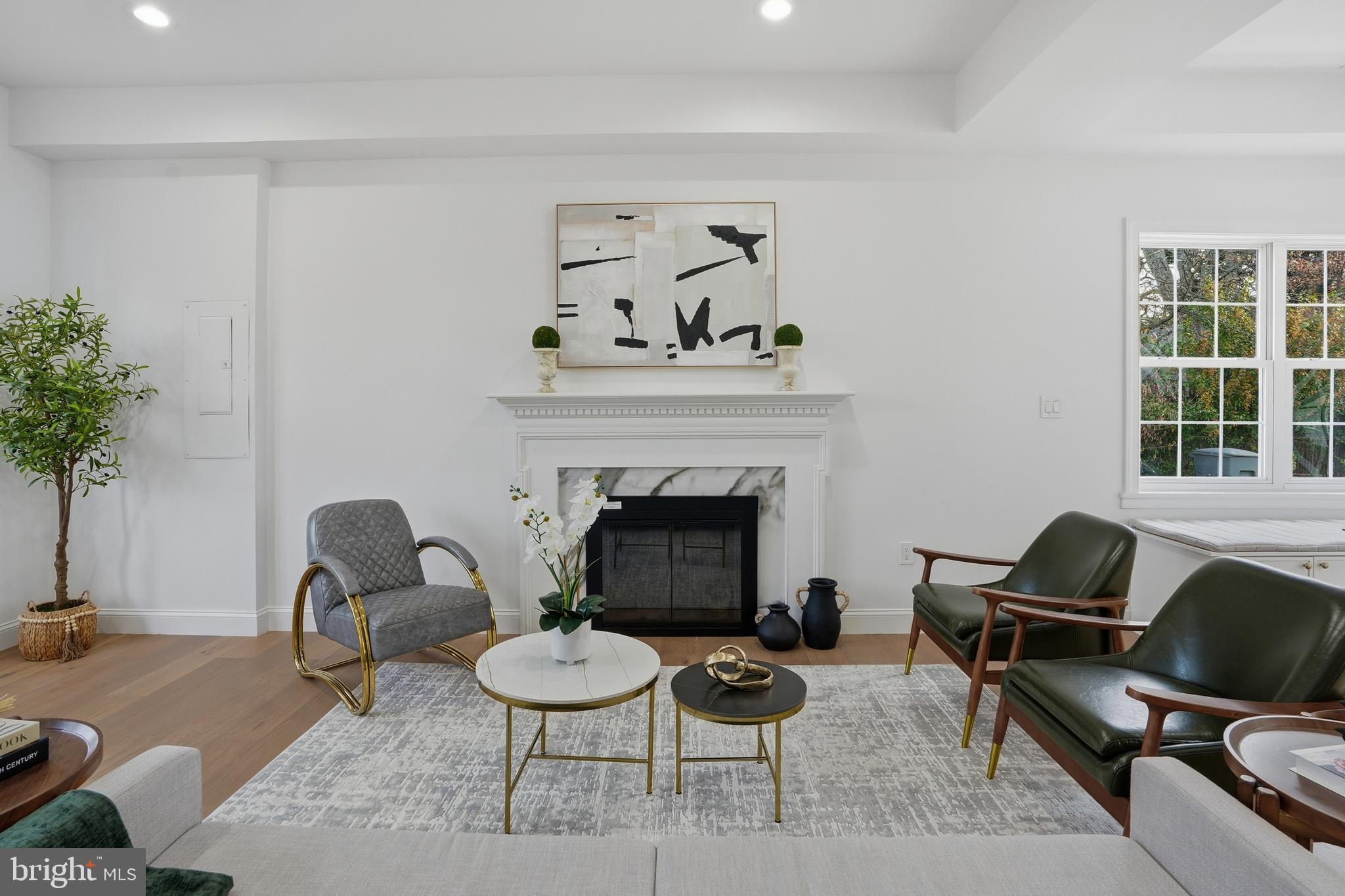 PARKLAWN - Residential