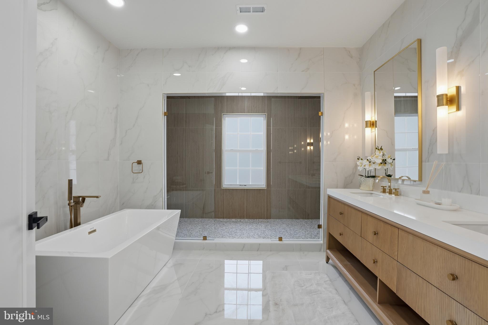 PARKLAWN - Residential