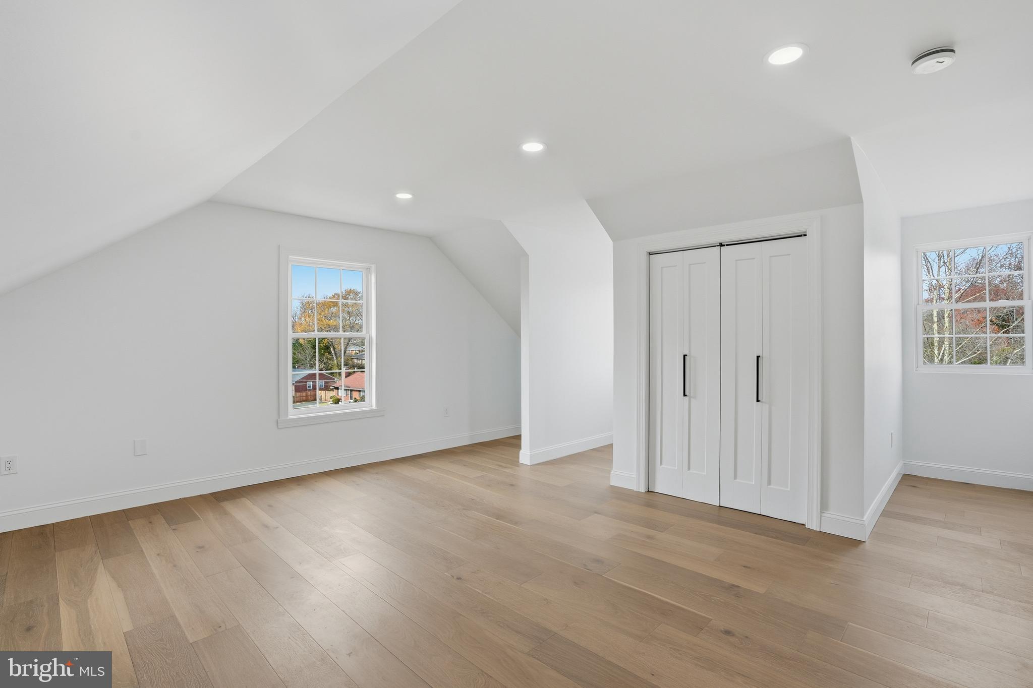 PARKLAWN - Residential