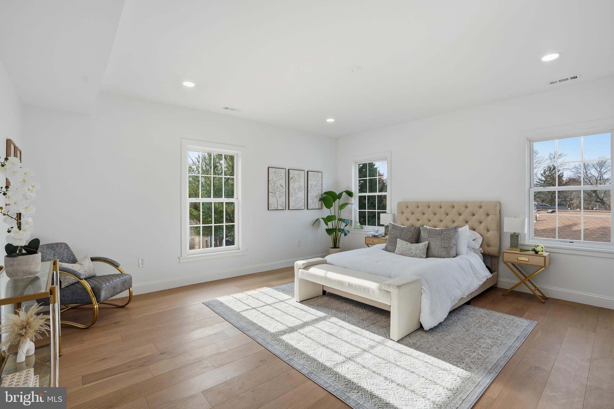 PARKLAWN - Residential