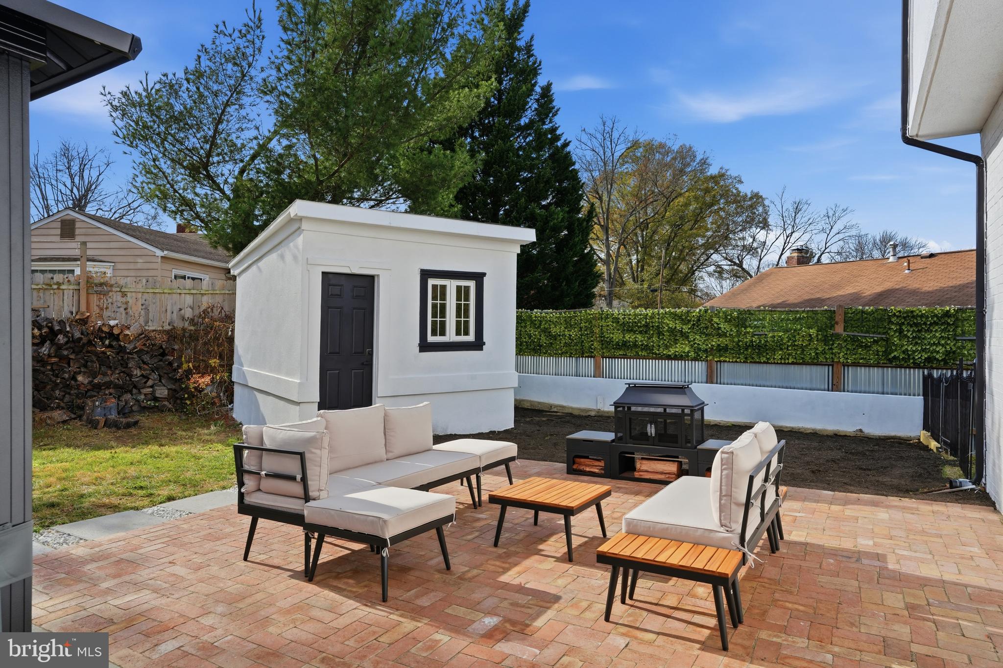 PARKLAWN - Residential