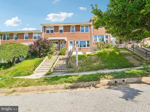 Townhouse For Sale - 1108 W 43rd Street<br/> BALTIMORE, MD 21211