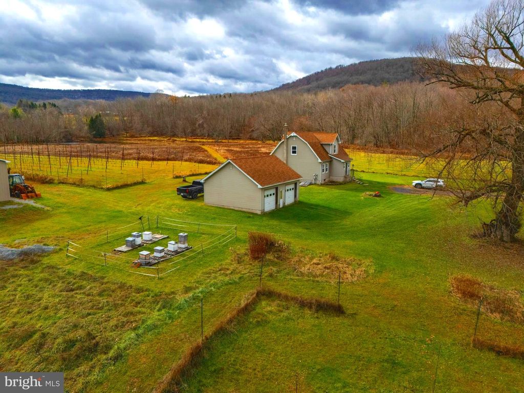 Photo of 48 Yarnes Rd, WAYMART, PA 18472 (MLS # PAWN2000792)