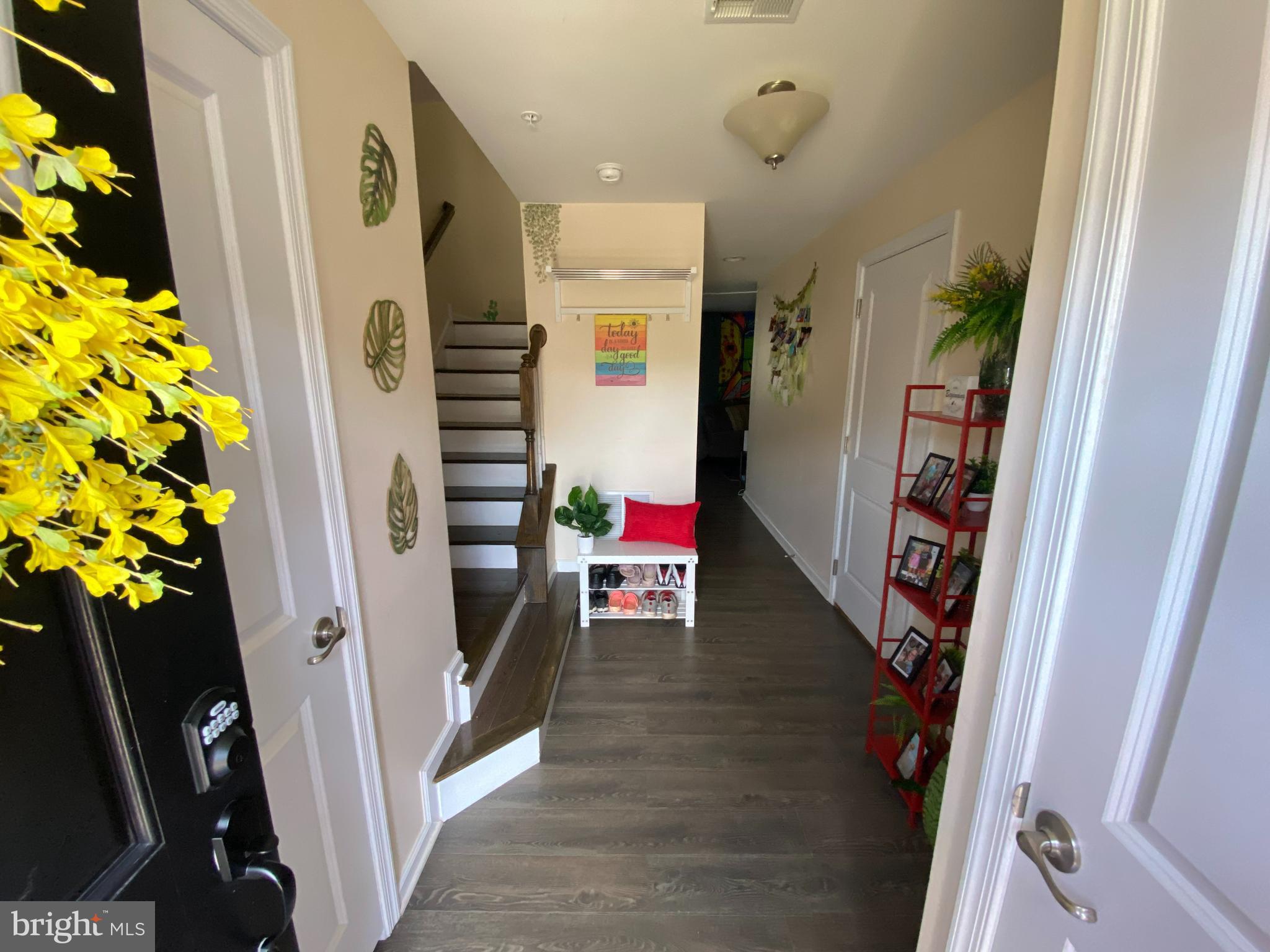86 GREEN VIEW DRIVE