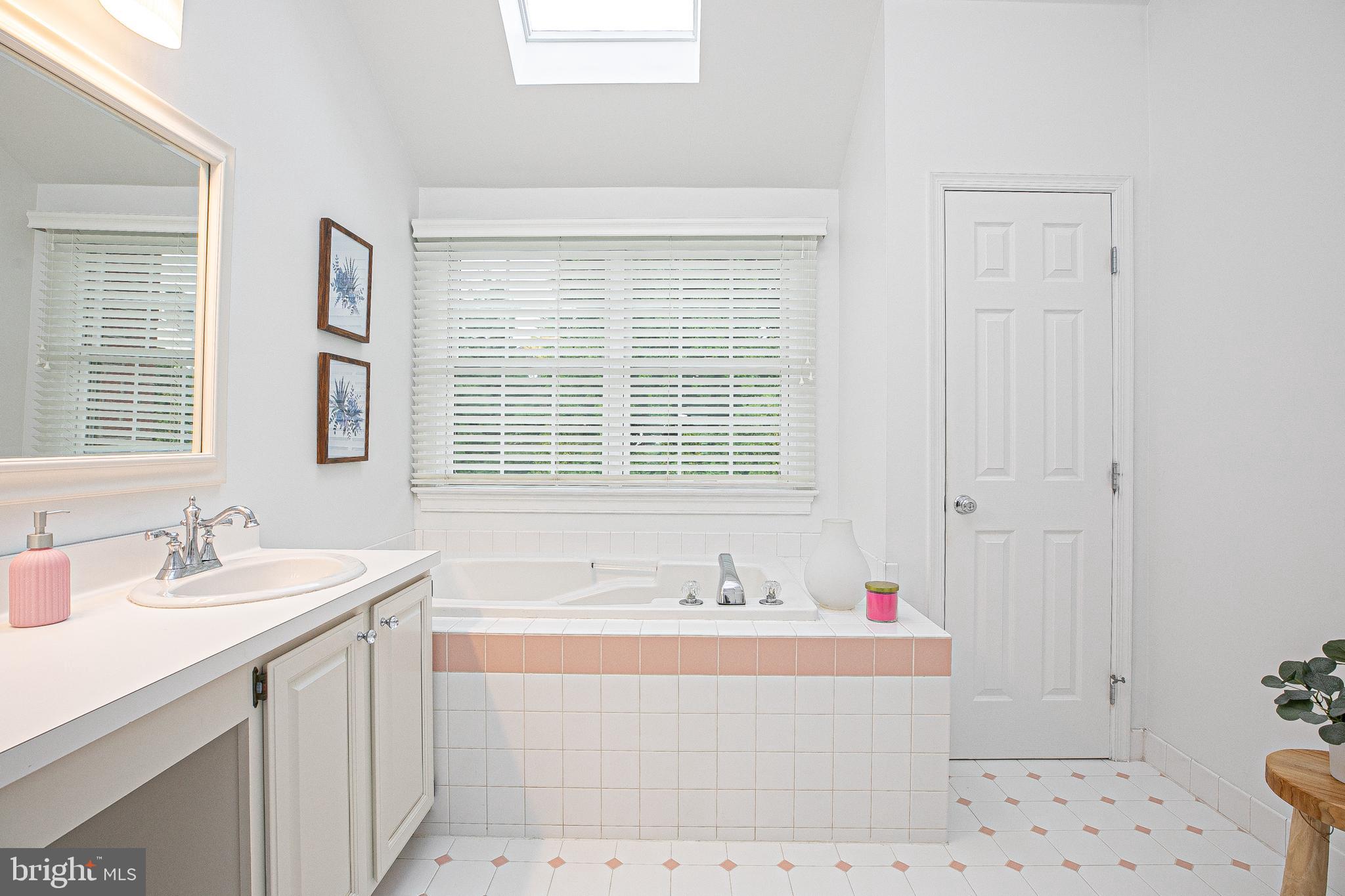 CARDINAL VIEW - Residential