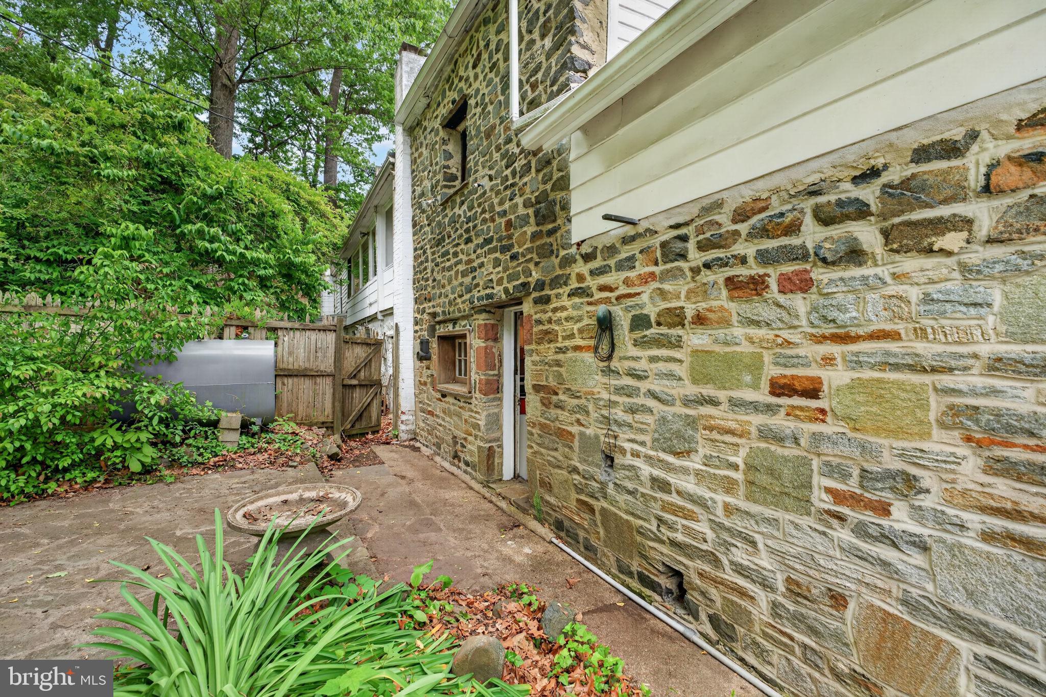 DICKEYVILLE HISTORIC DISTRICT - Residential