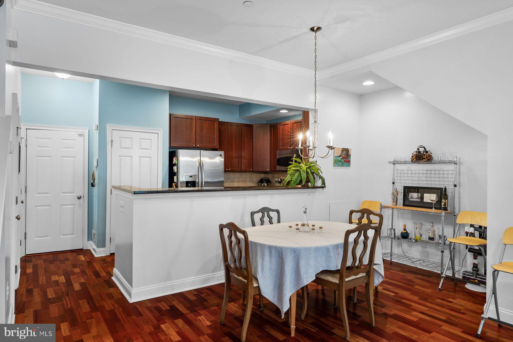 NAVAL SQUARE - Residential