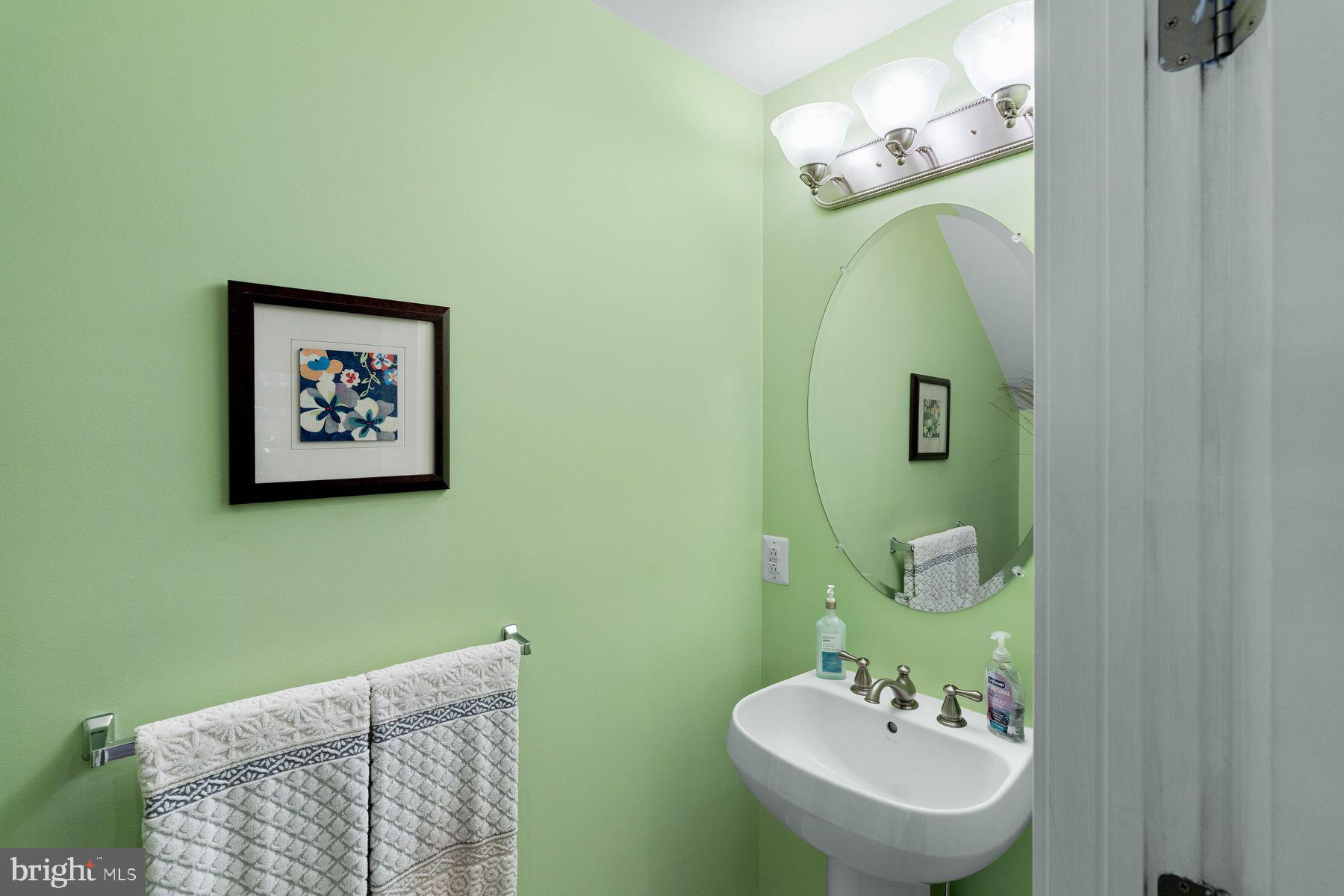 NAVAL SQUARE - Residential