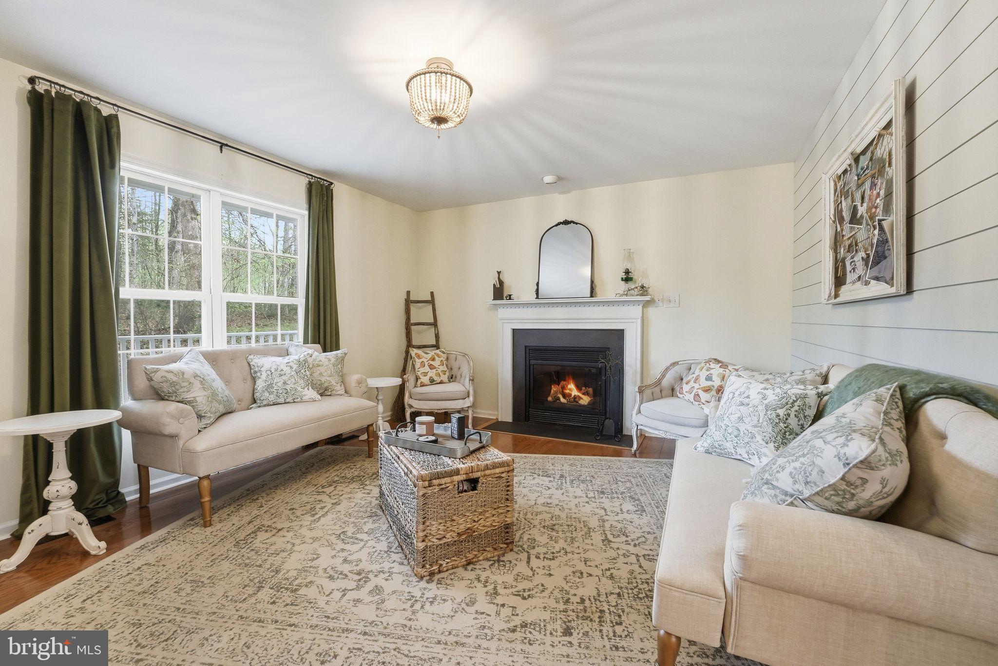 FOX RIDGE - Residential