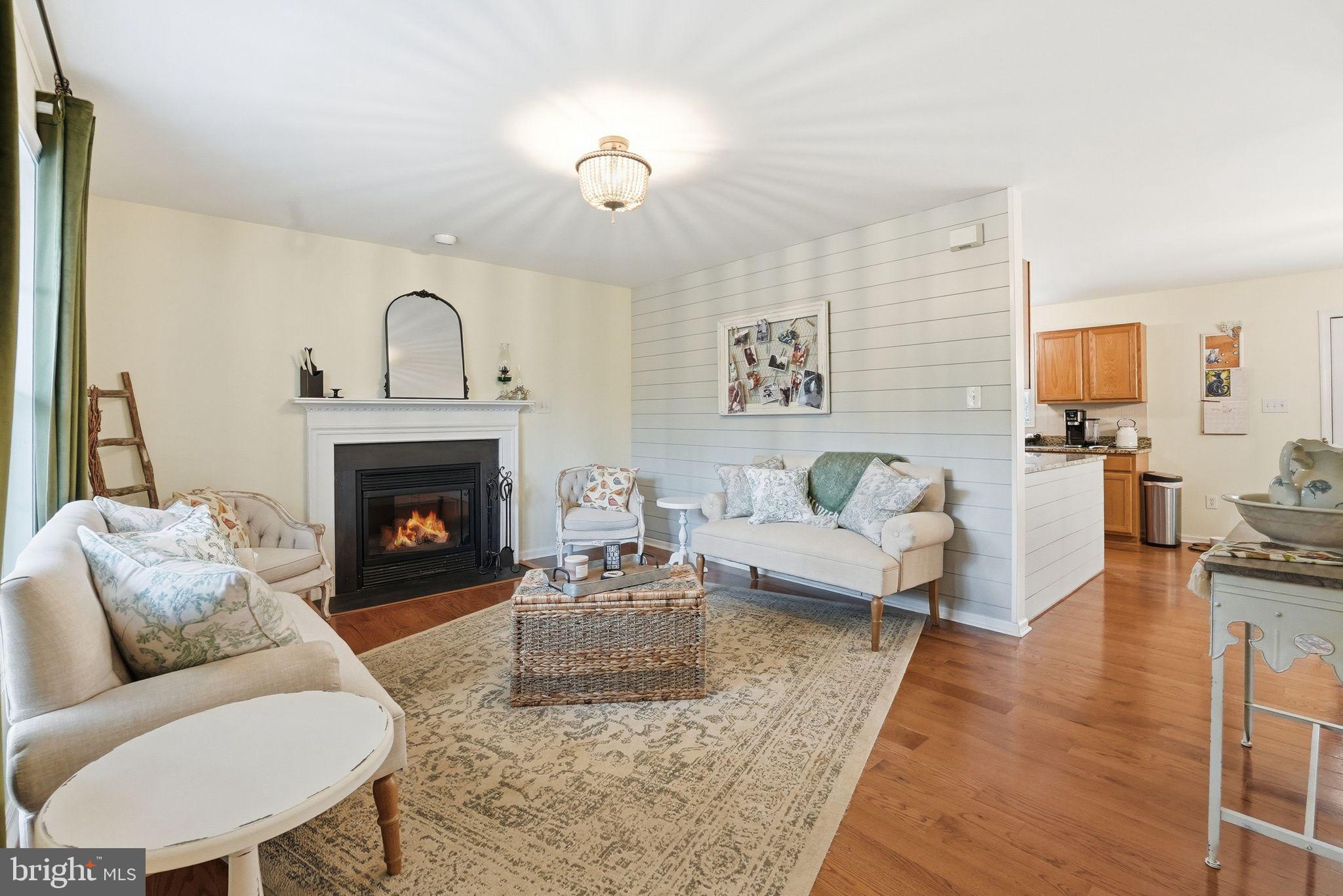 FOX RIDGE - Residential