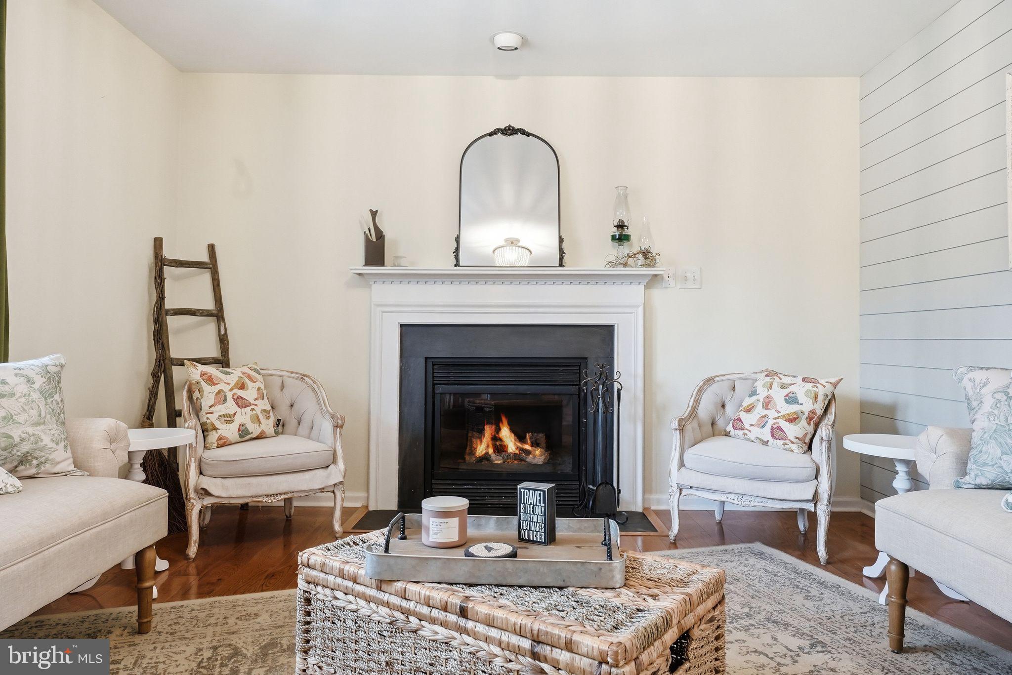 FOX RIDGE - Residential