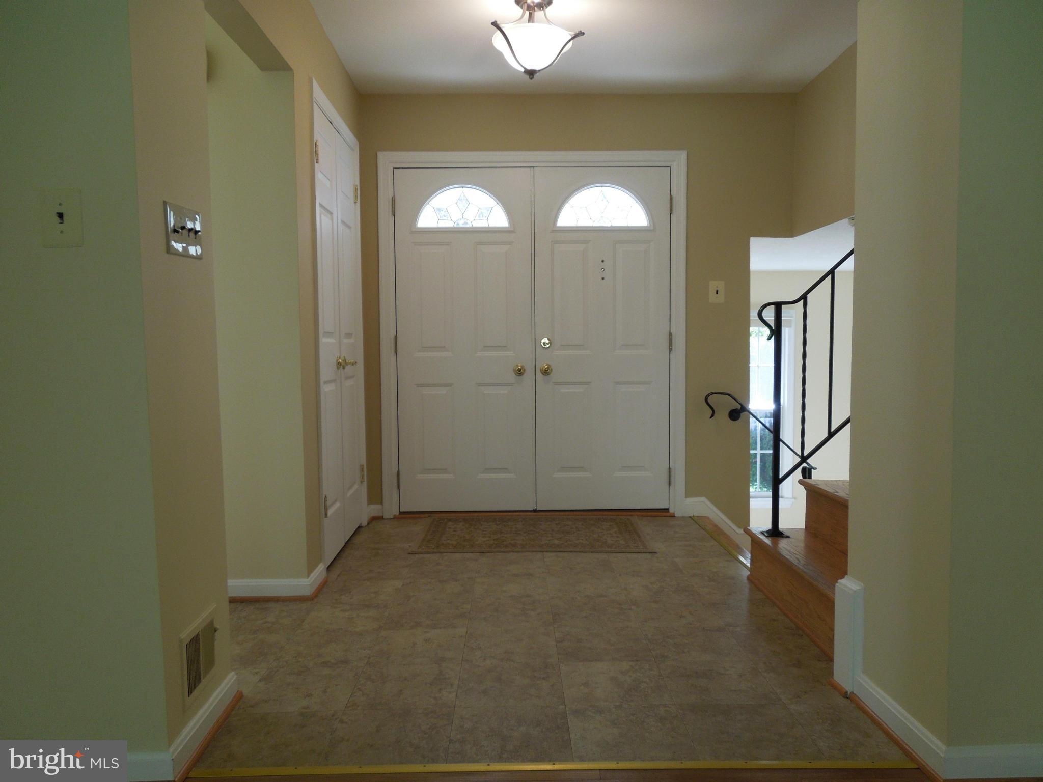 COLLEGE GARDENS - Residential Lease