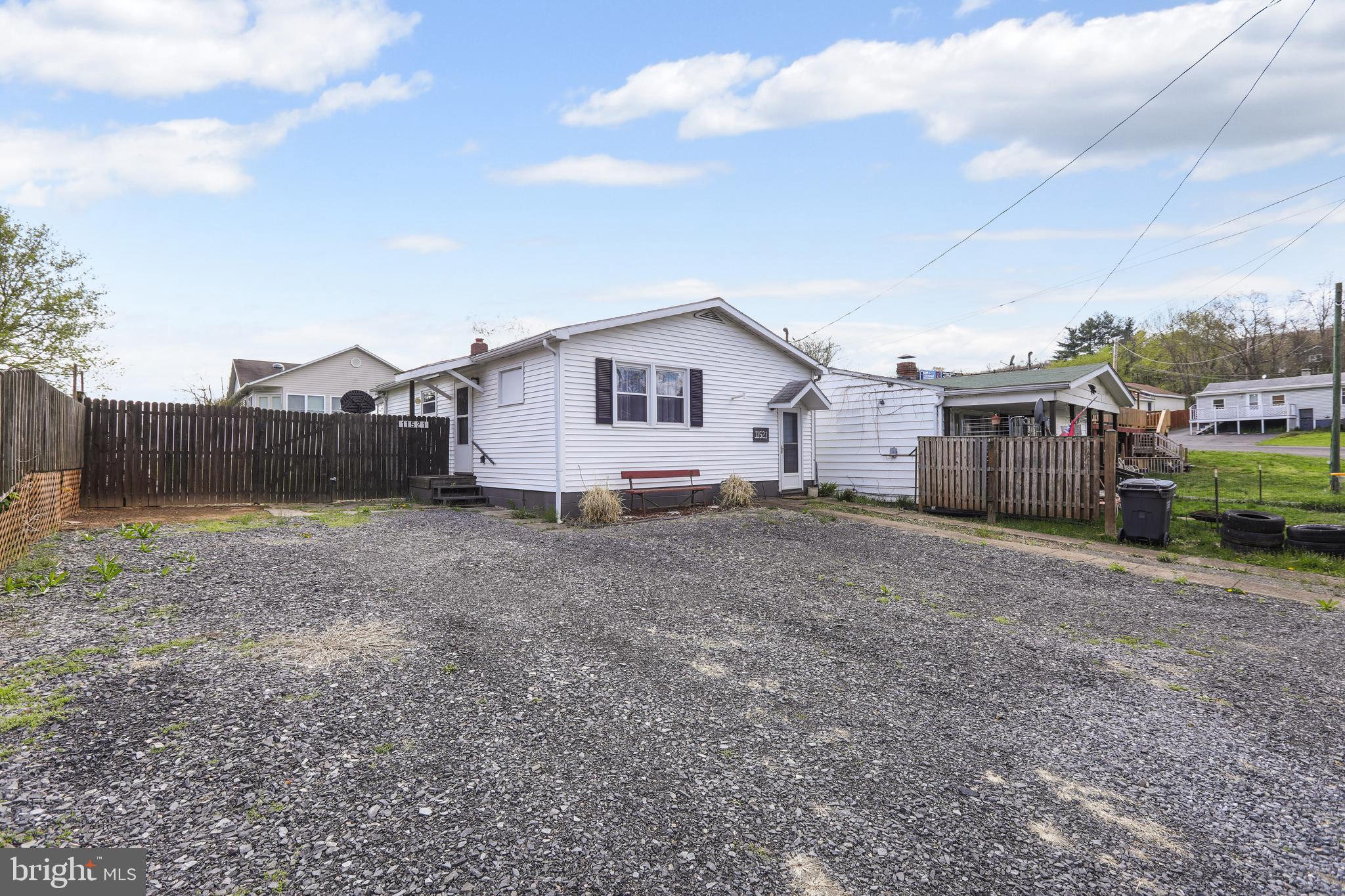 CRESAPTOWN - Residential