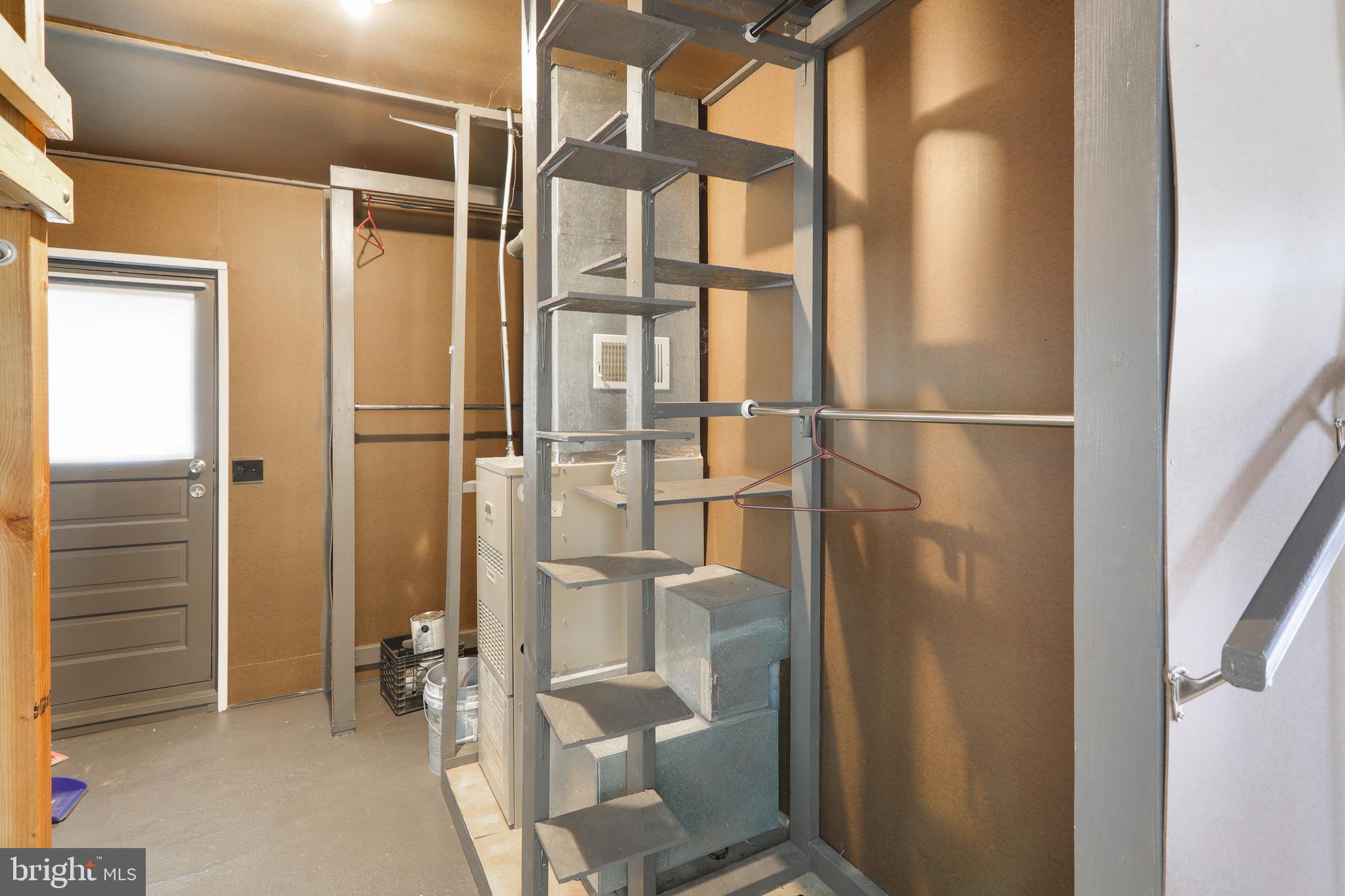 CRESAPTOWN - Residential