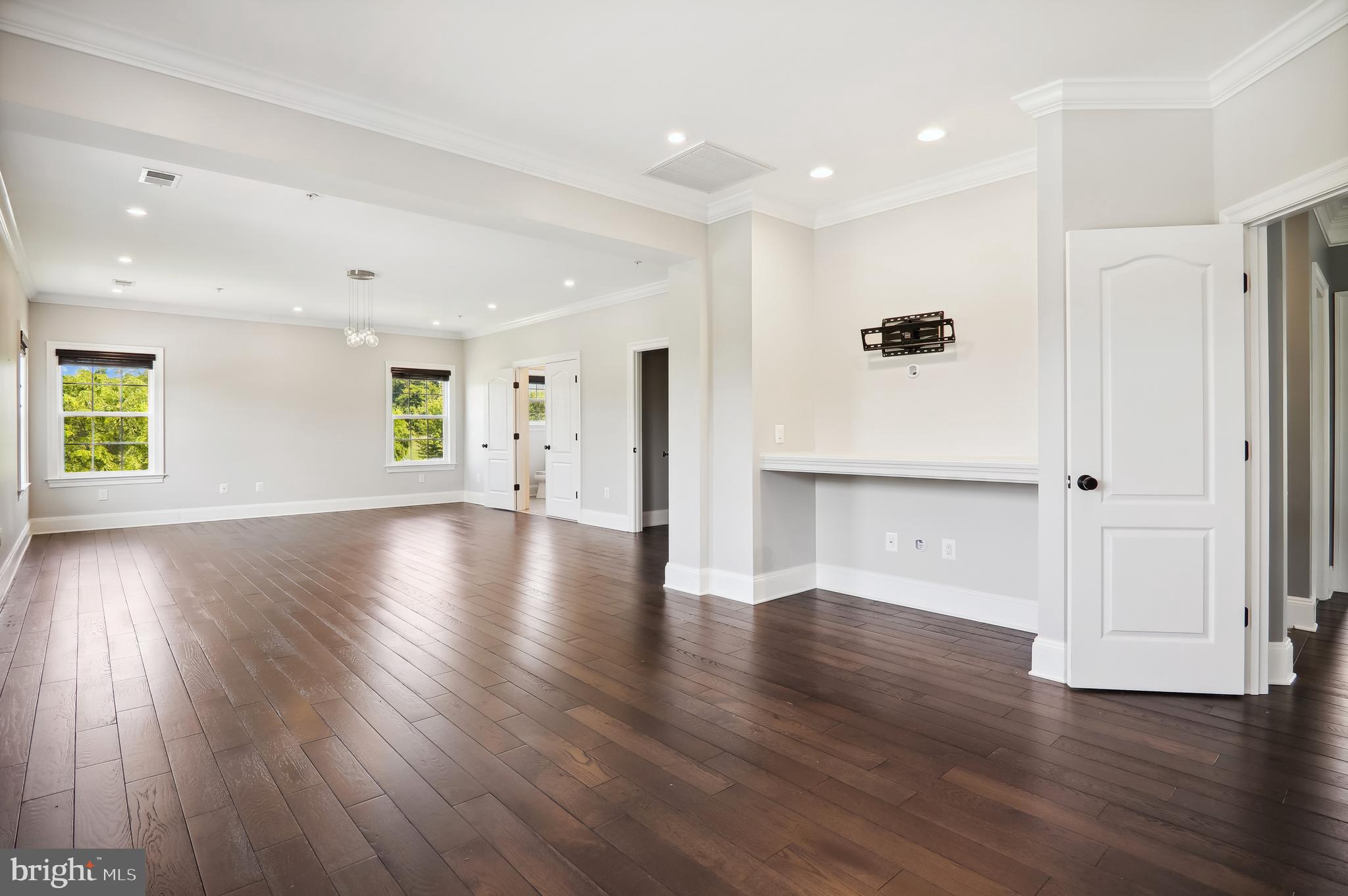 WOODMORE AT OAK CREEK-PL - Residential