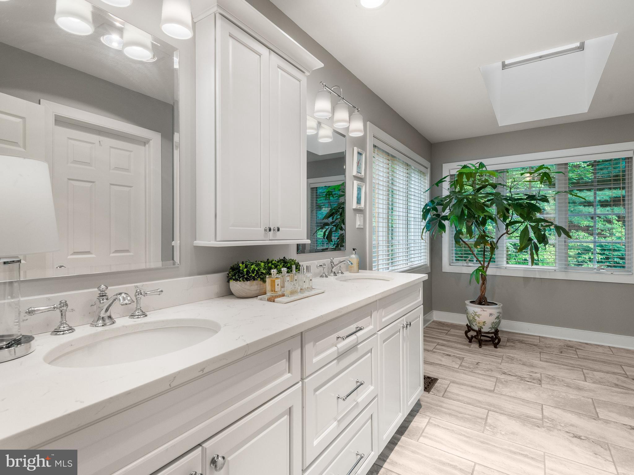 FREEDOMVIEW ESTATE - Residential