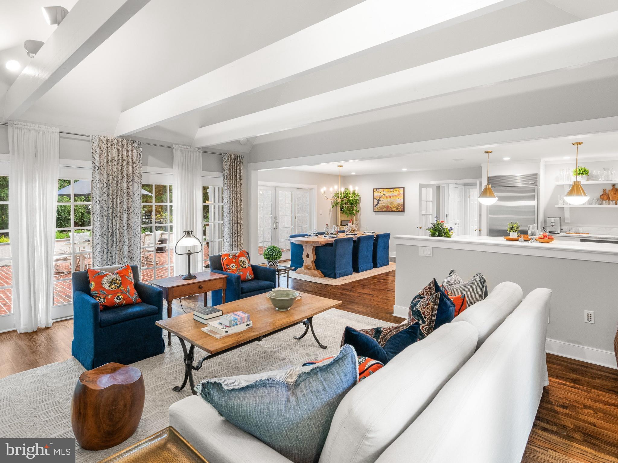 FREEDOMVIEW ESTATE - Residential