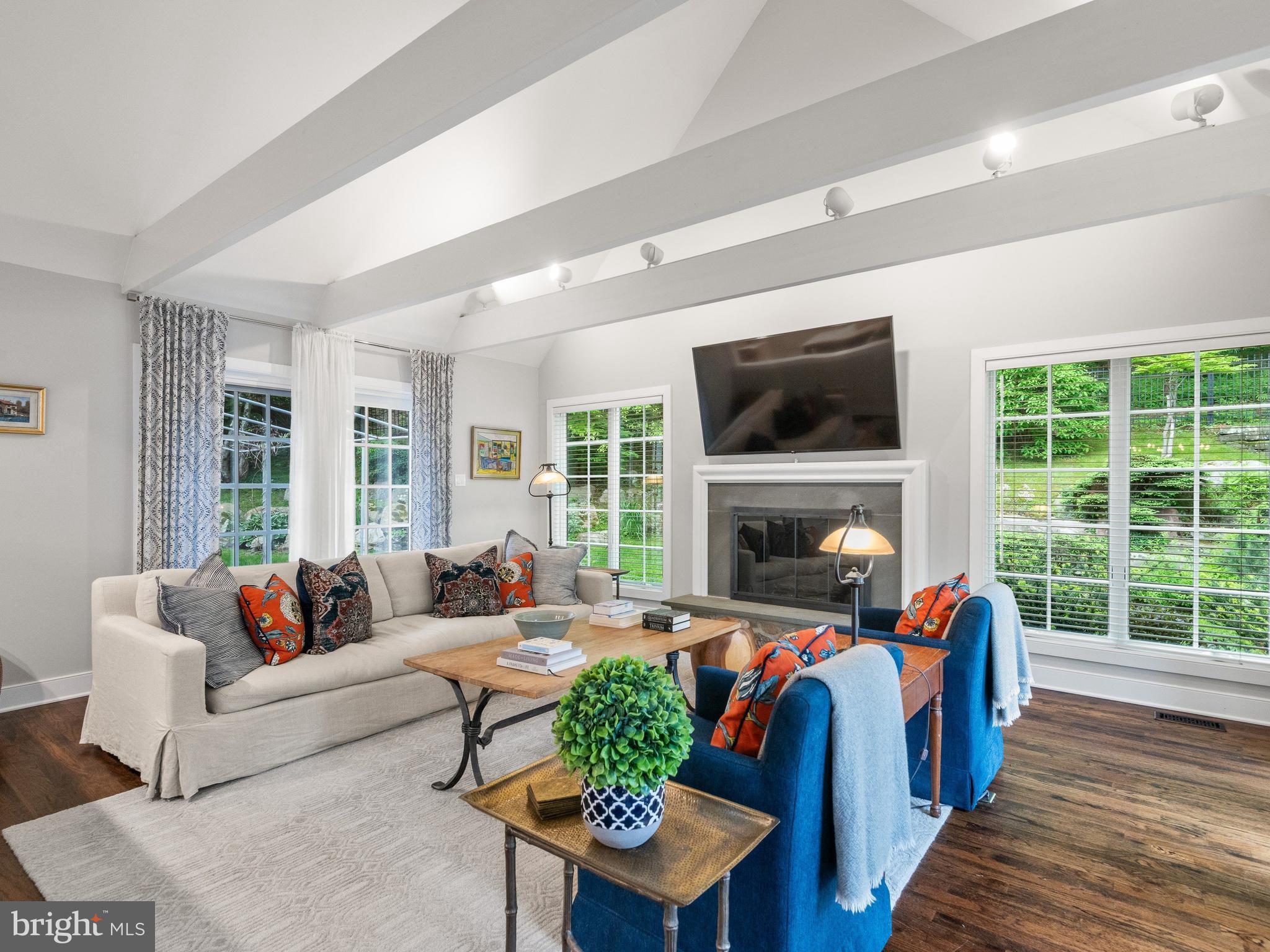 FREEDOMVIEW ESTATE - Residential