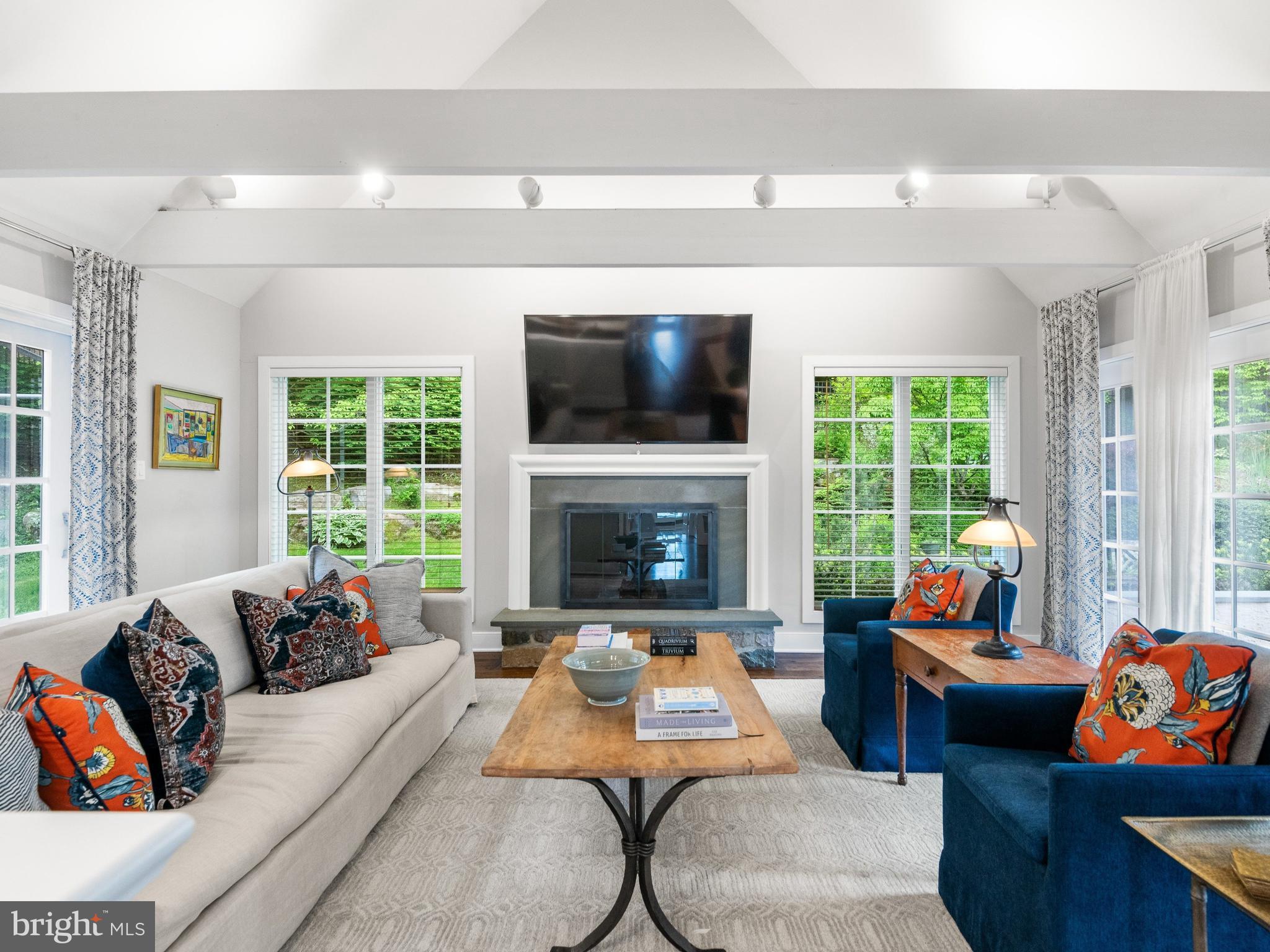 FREEDOMVIEW ESTATE - Residential