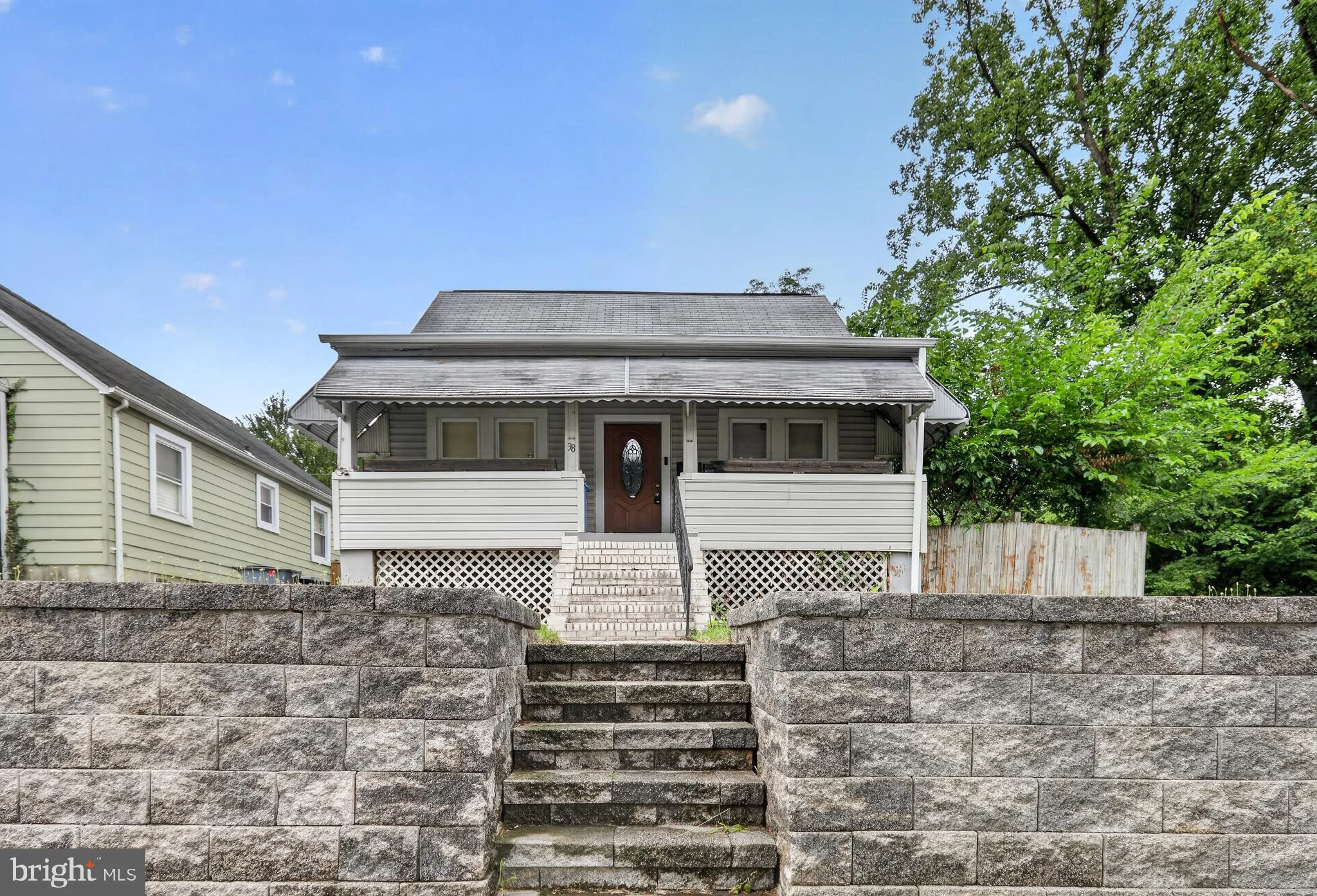 38 Lincoln Avenue