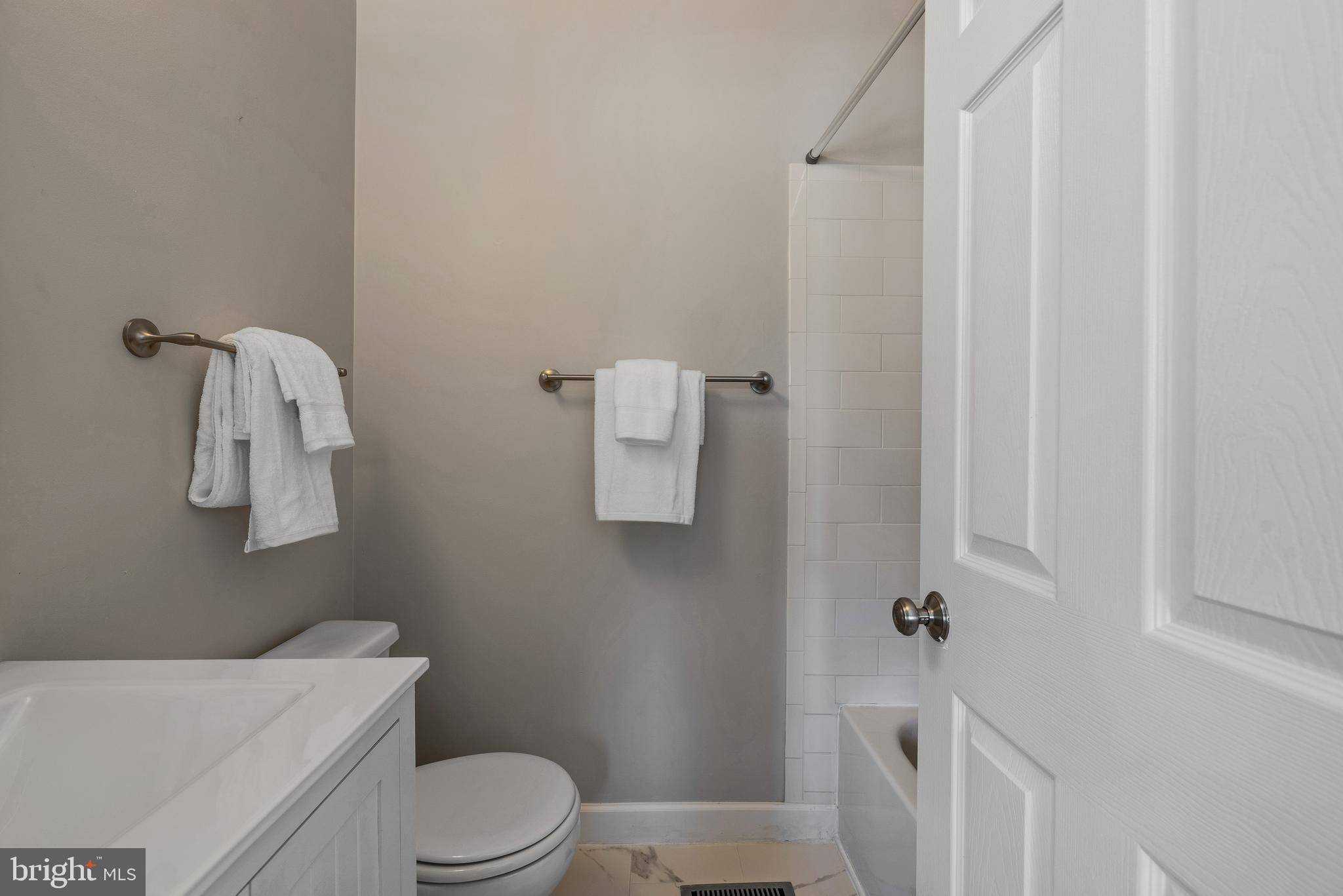 AISQUITH FARMS - Residential