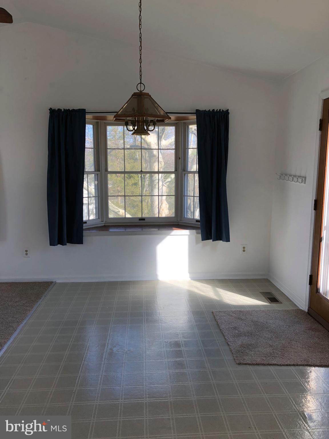 HUNTERS CREEK - Residential Lease